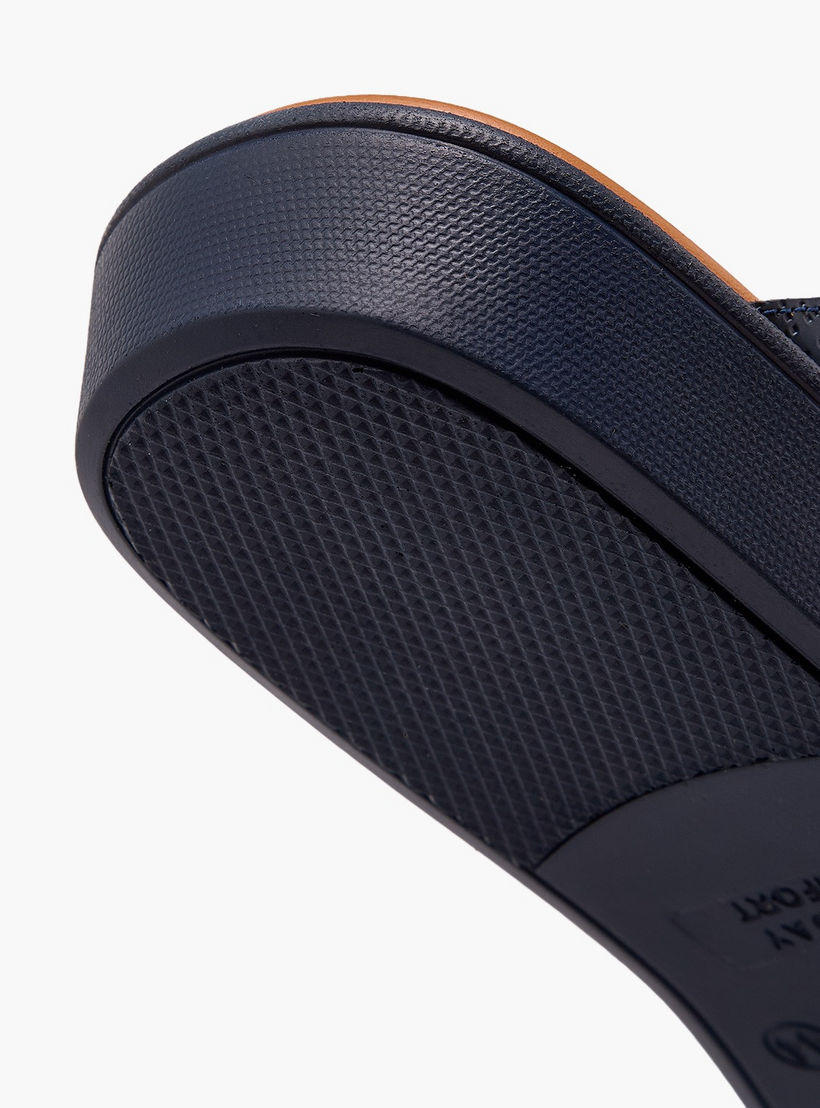 Le Confort Men Textured Arabic Sandals-men-shoes-sandals-image-6