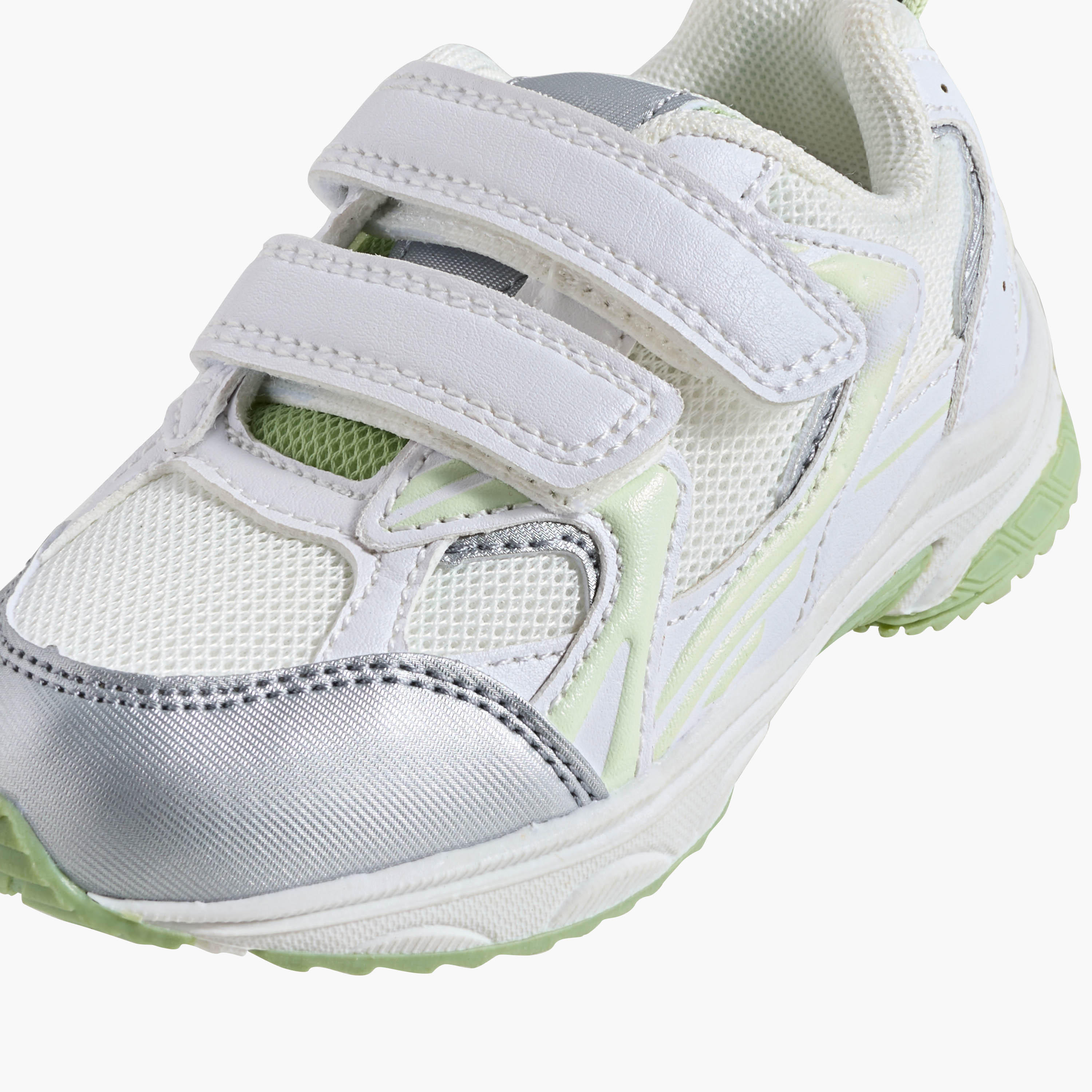 حذاء سنيكرز بشريط إغلاق لاصق للأولاد من جونيورز-boys-shoes-sneakers-image-4
