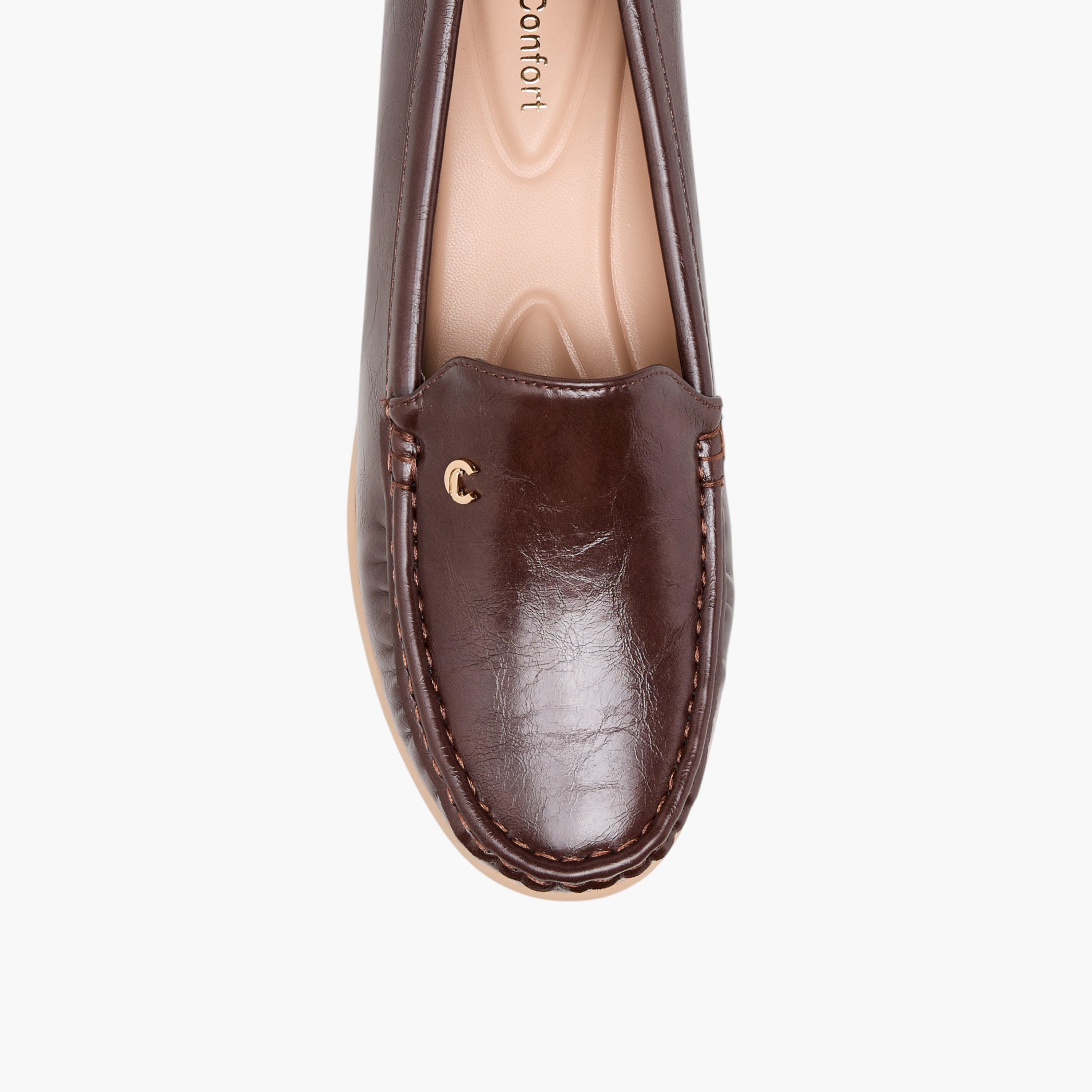 حذاء لوفر سادة سهل الارتداء بكعب ويدج من لو كونفورت-women-shoes-heels-image-4