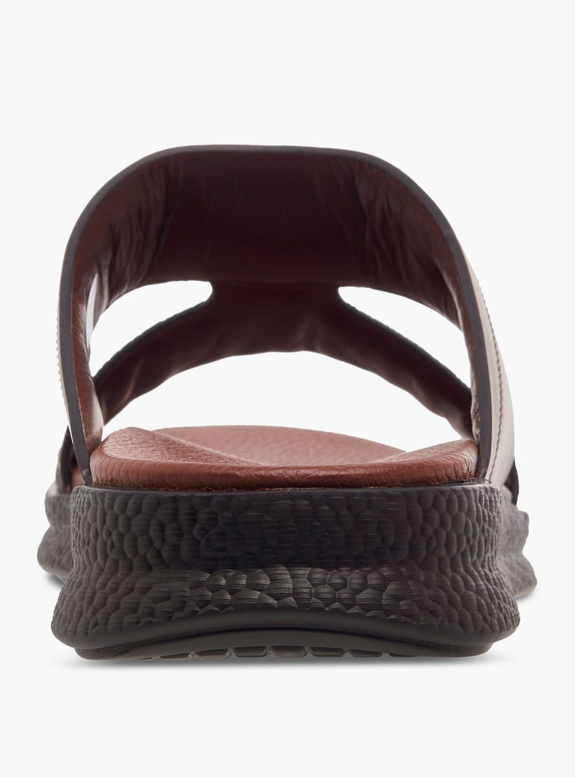 Duchini Men Textured Strap Arabic Sandals-men-shoes-sandals-image-5