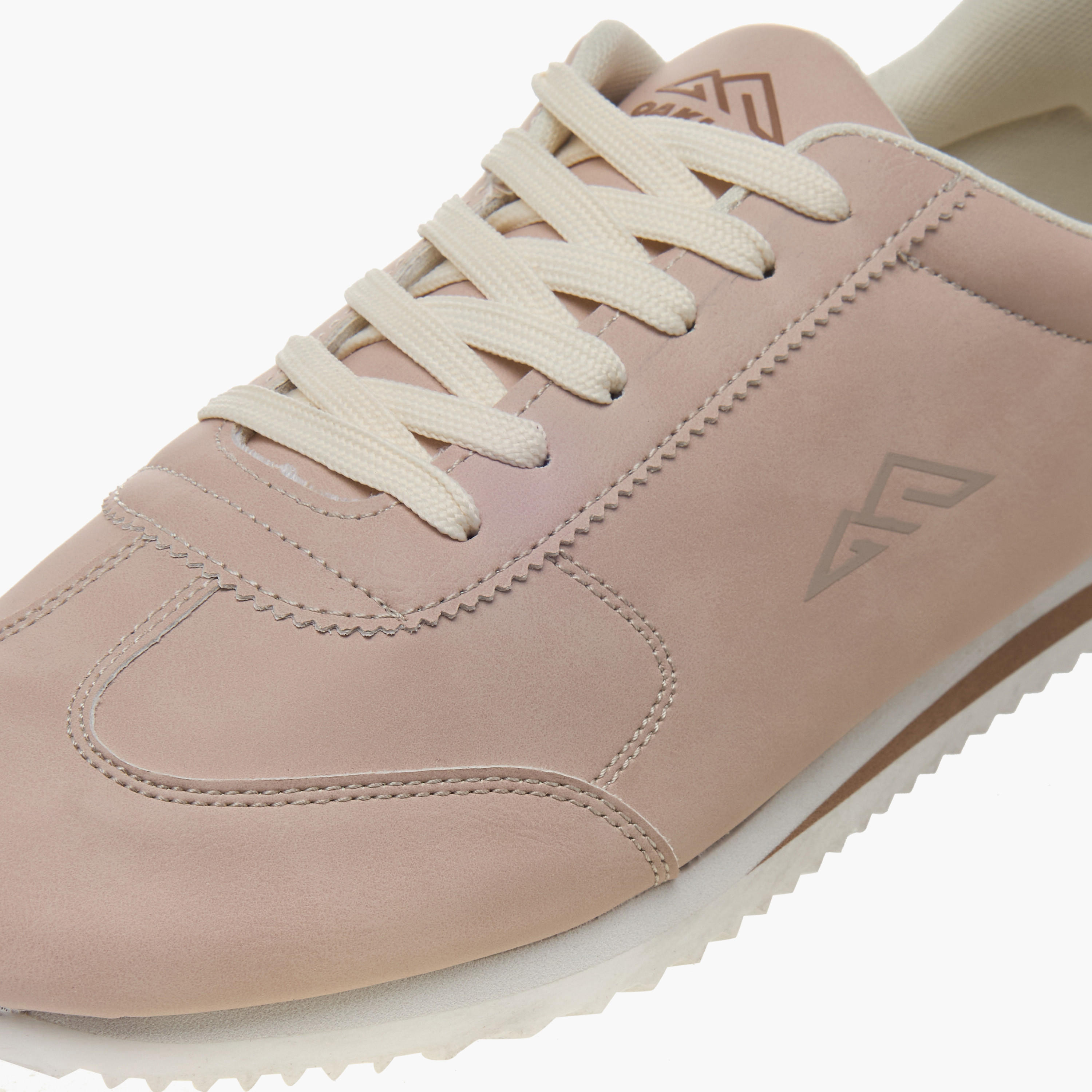 حذاء رياضي برباط إغلاق للنساء من أوكلان من شو إكسبريس-women-shoes-sports-image-4
