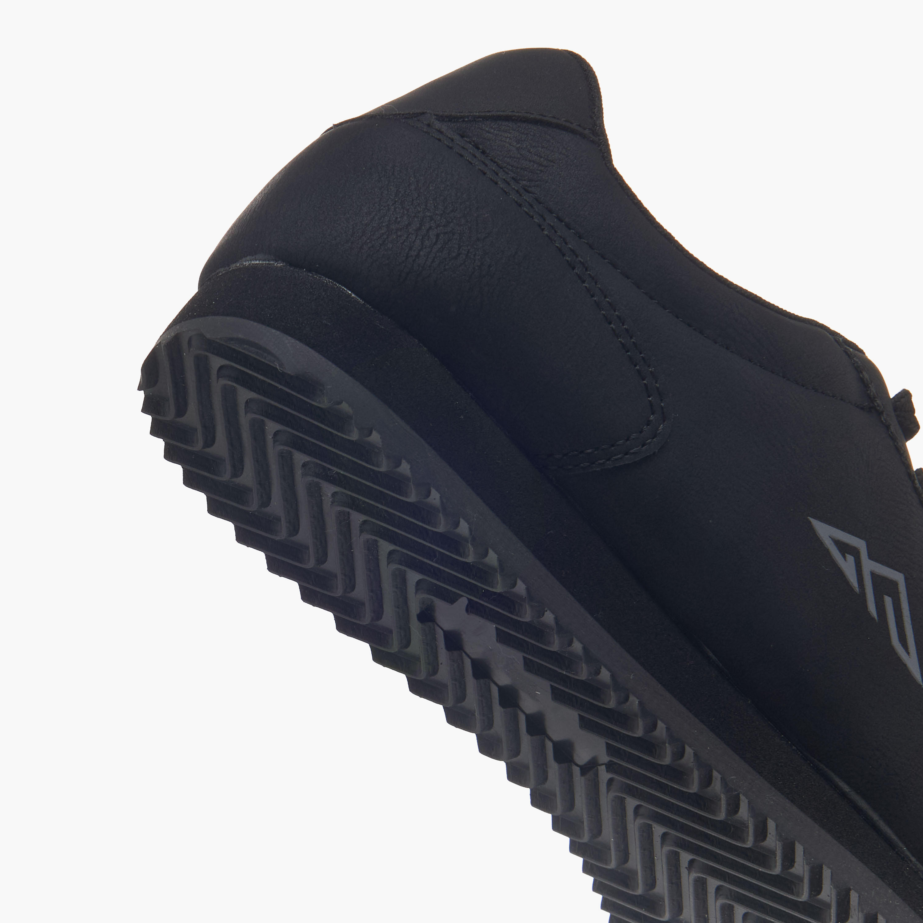 حذاء رياضي برباط إغلاق للنساء من أوكلان من شو إكسبريس-women-shoes-sports-image-5