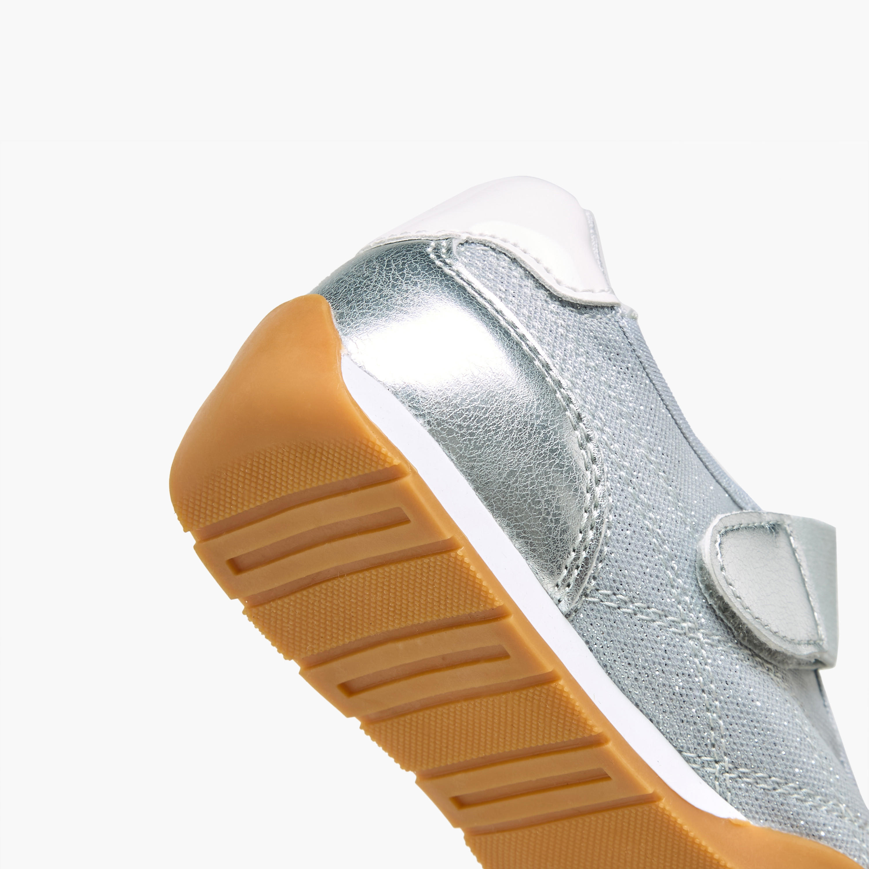حذاء سنيكرز بشريط إغلاق لاصق للبنات من ليتل ميسي-girls-shoes-sneakers-image-5