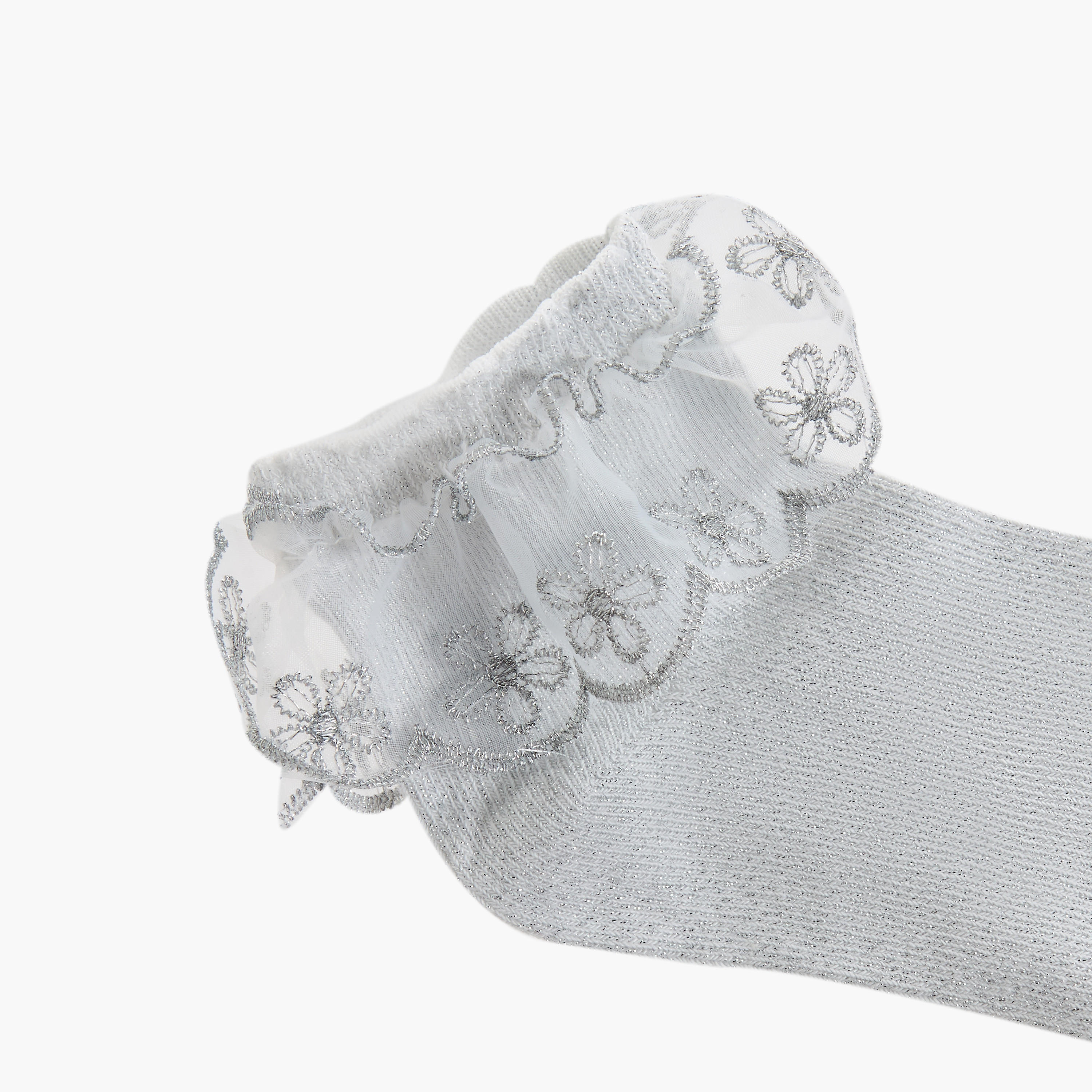 جوارب بارزة الملمس بطول الكاحل بكشكش من ليتل ميسي - طقم من قطعتين-girls-accessories-socks-image-4