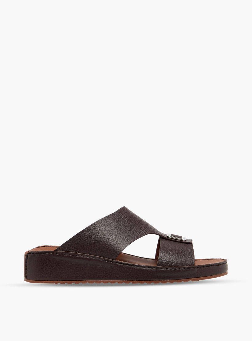 Duchini Men Textured Leather Arabic Sandals-men-shoes-sandals-image-3
