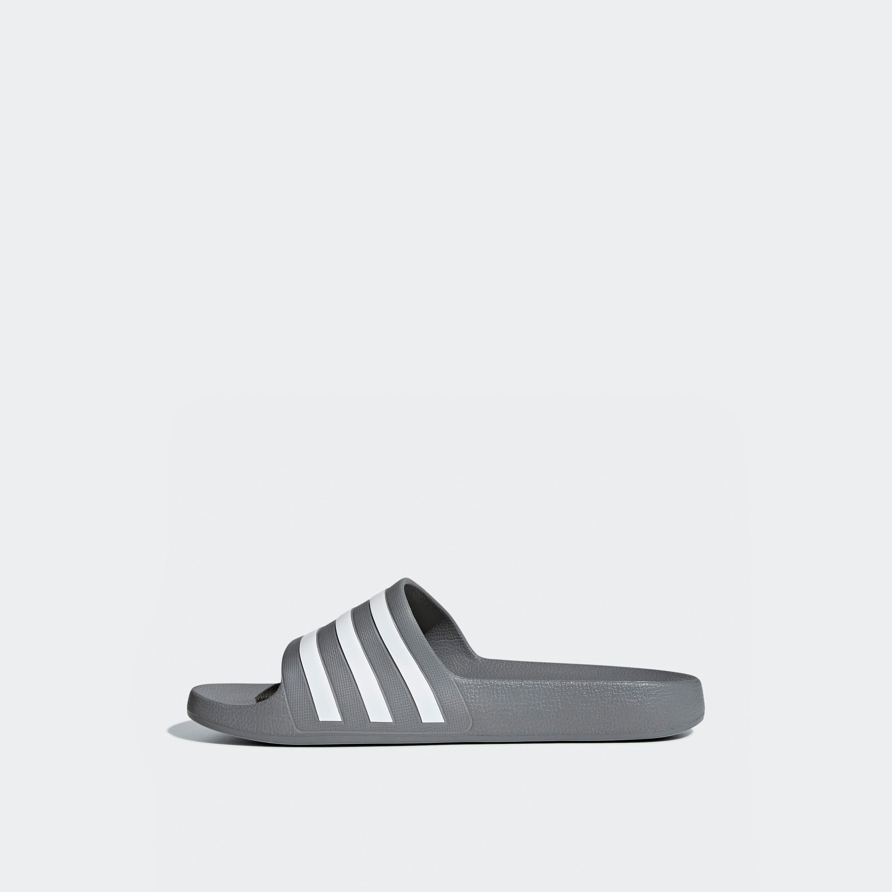 شبشب بنقوش شعار أديليت أكوا للرجال من أديداس-men-shoes-flipflopsandslides-image-3