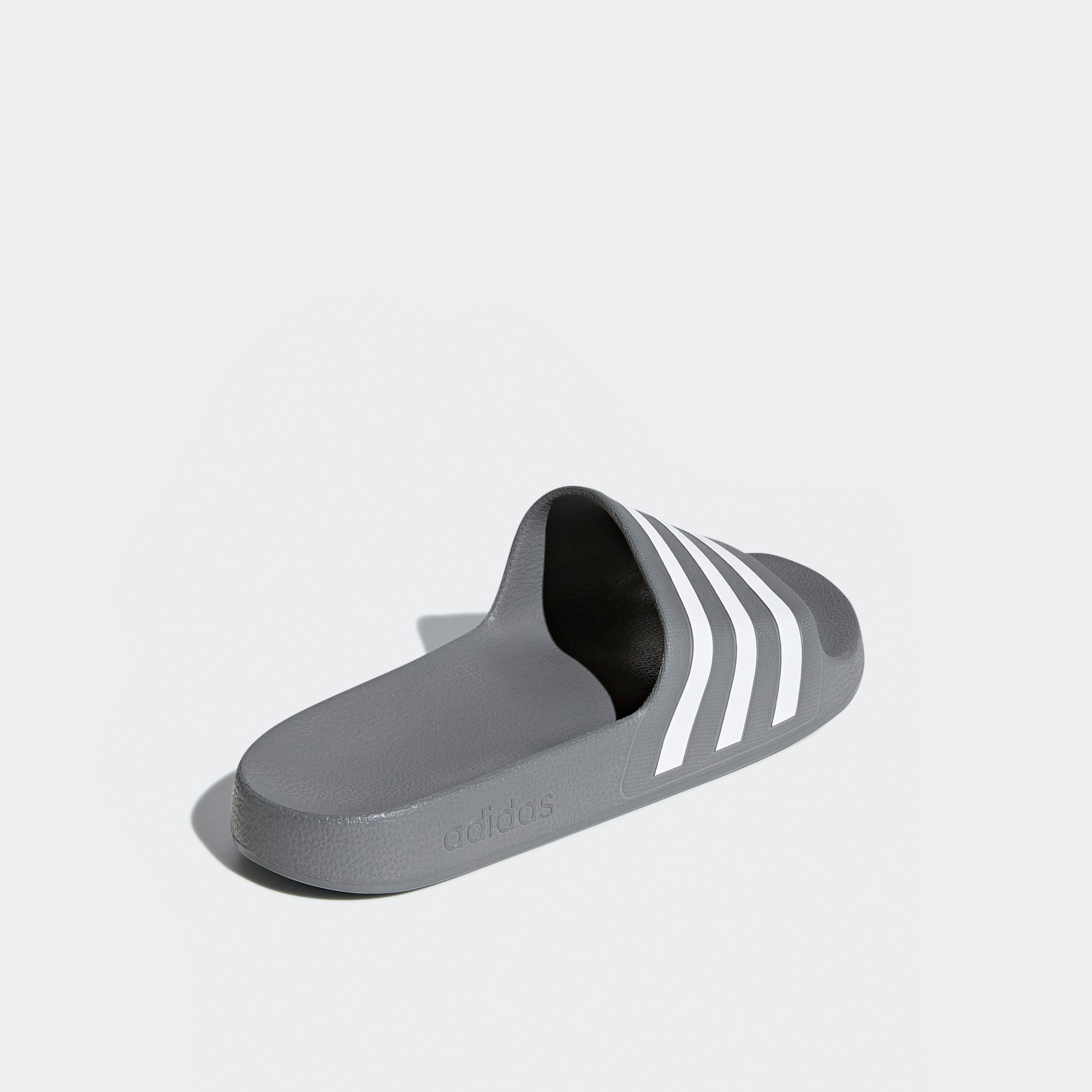 شبشب بنقوش شعار أديليت أكوا للرجال من أديداس-men-shoes-flipflopsandslides-image-5