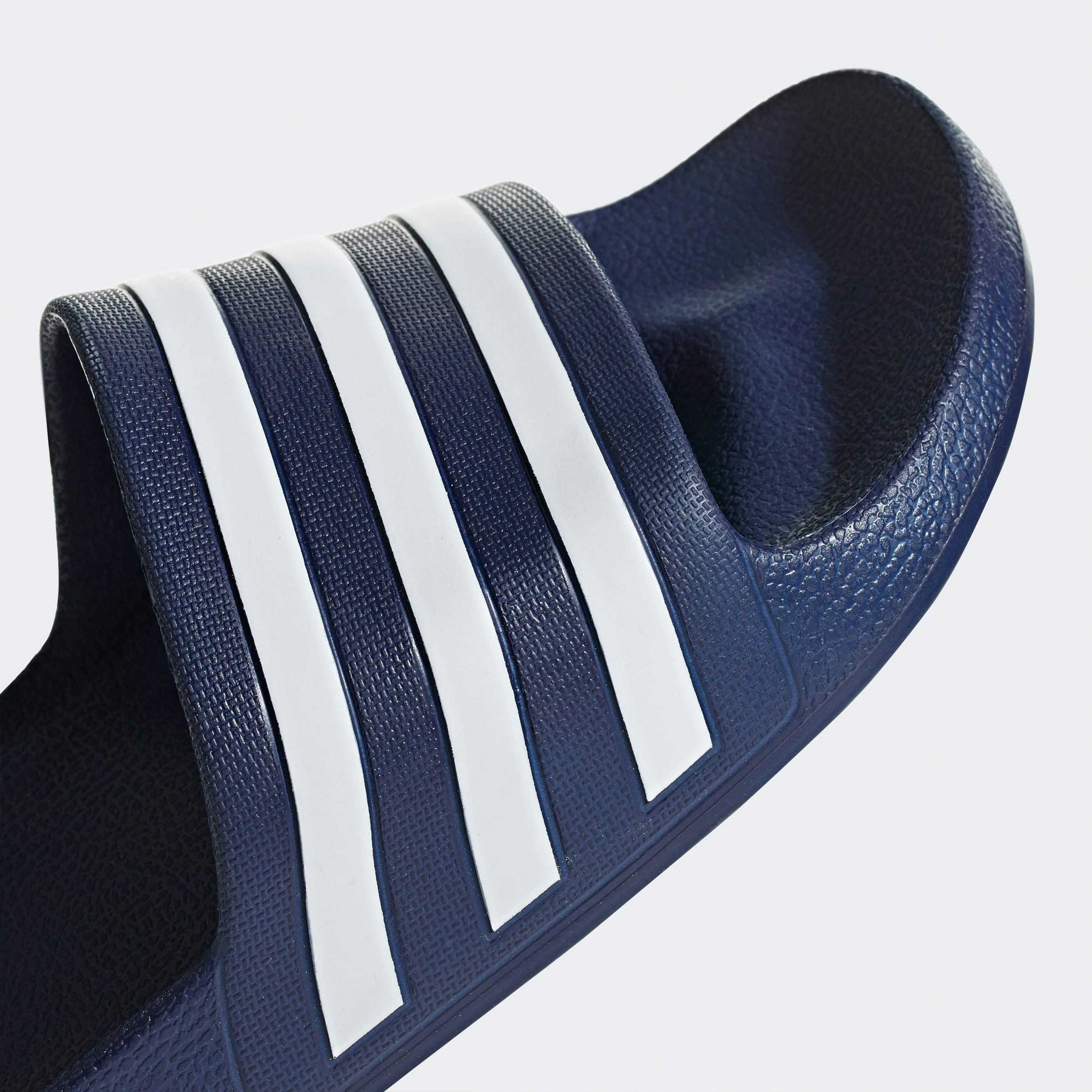 شبشب أديليت أكوا للرجال من أديداس-men-shoes-flipflopsandslides-image-5