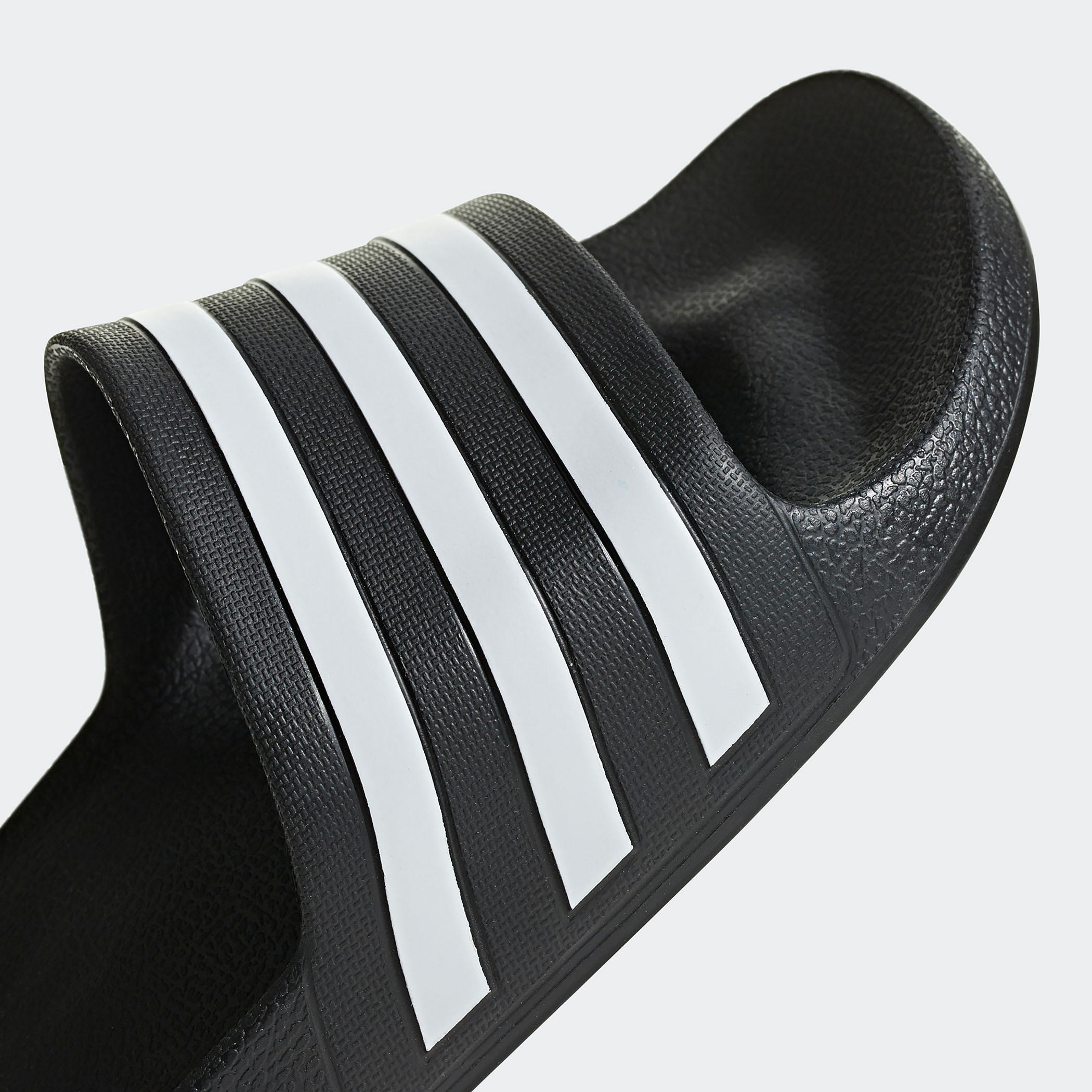شبشب خفيف أديليت للرجال من أديداس - F35543-men-shoes-flipflopsandslides-image-5