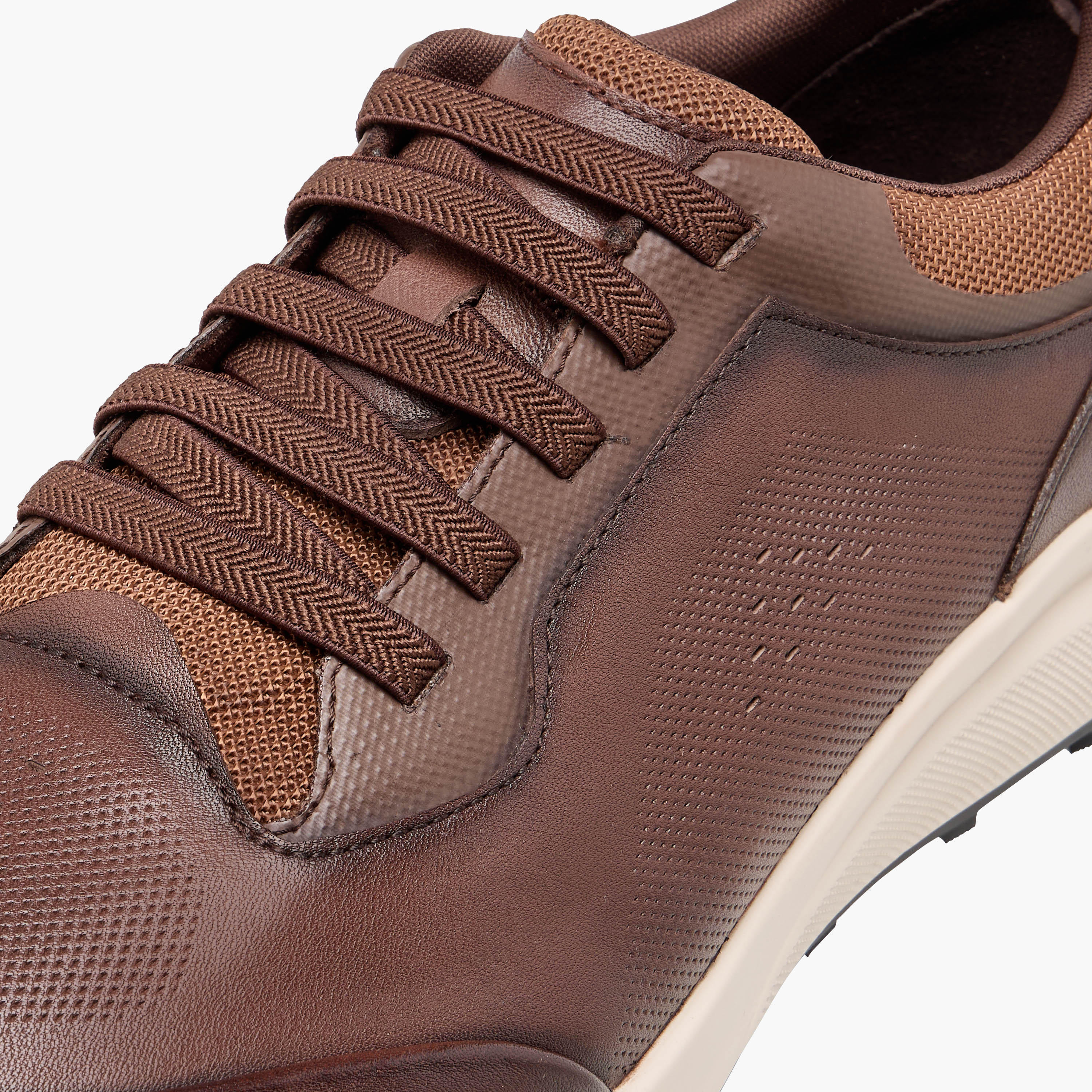 حذاء دوكيني رجالي رياضي من الجلد الطبيعي المثقب-men-shoes-sneakers-image-4