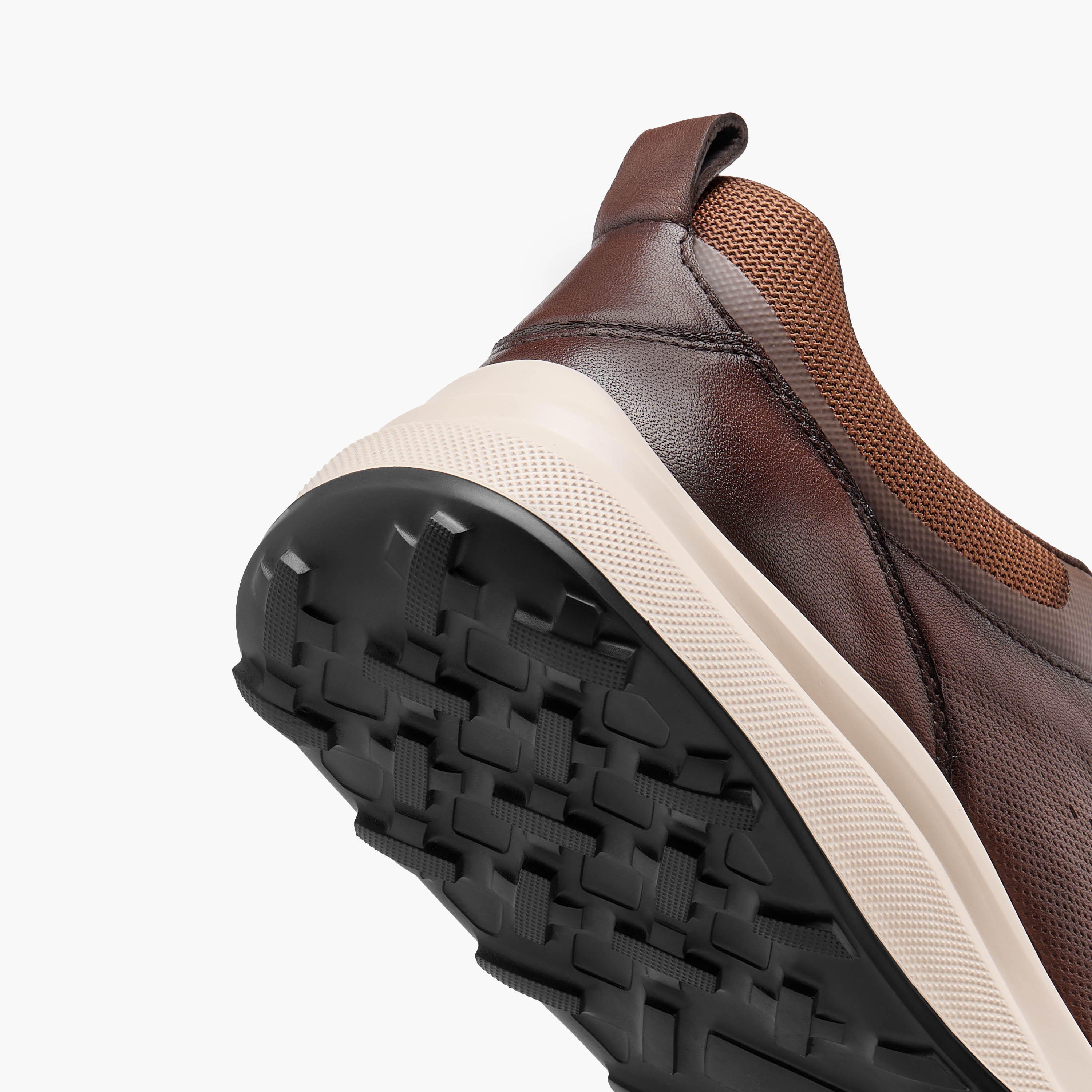 حذاء دوكيني رجالي رياضي من الجلد الطبيعي المثقب-men-shoes-sneakers-image-5