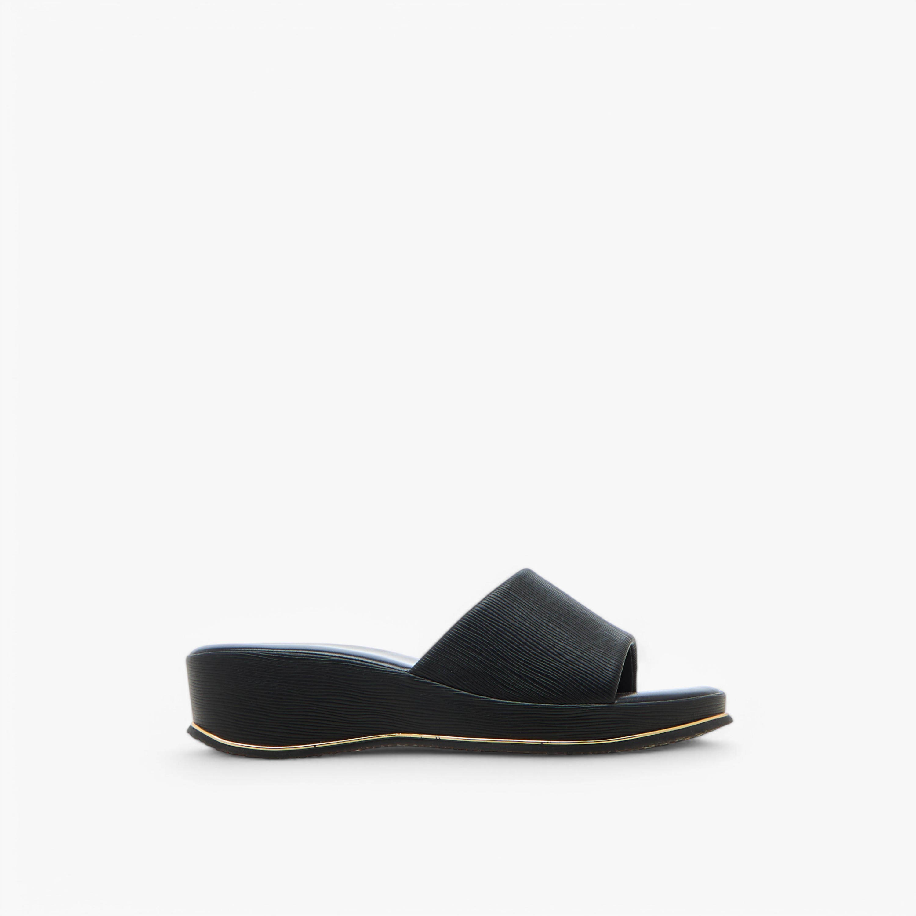 صندل بارز الملمس وسهل الارتداء بكعب ويدج من فلورا بيلا-women-shoes-sandals-heeled-image-3