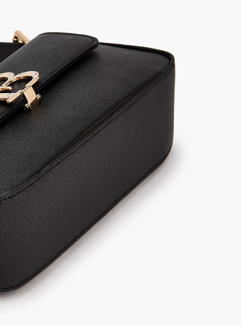 شنطة كروس بودي مزينة بشعار مع حزام قابل للتعديل للنساء من فلورا بيلا-women-bagsandwallets-handbags-image-7