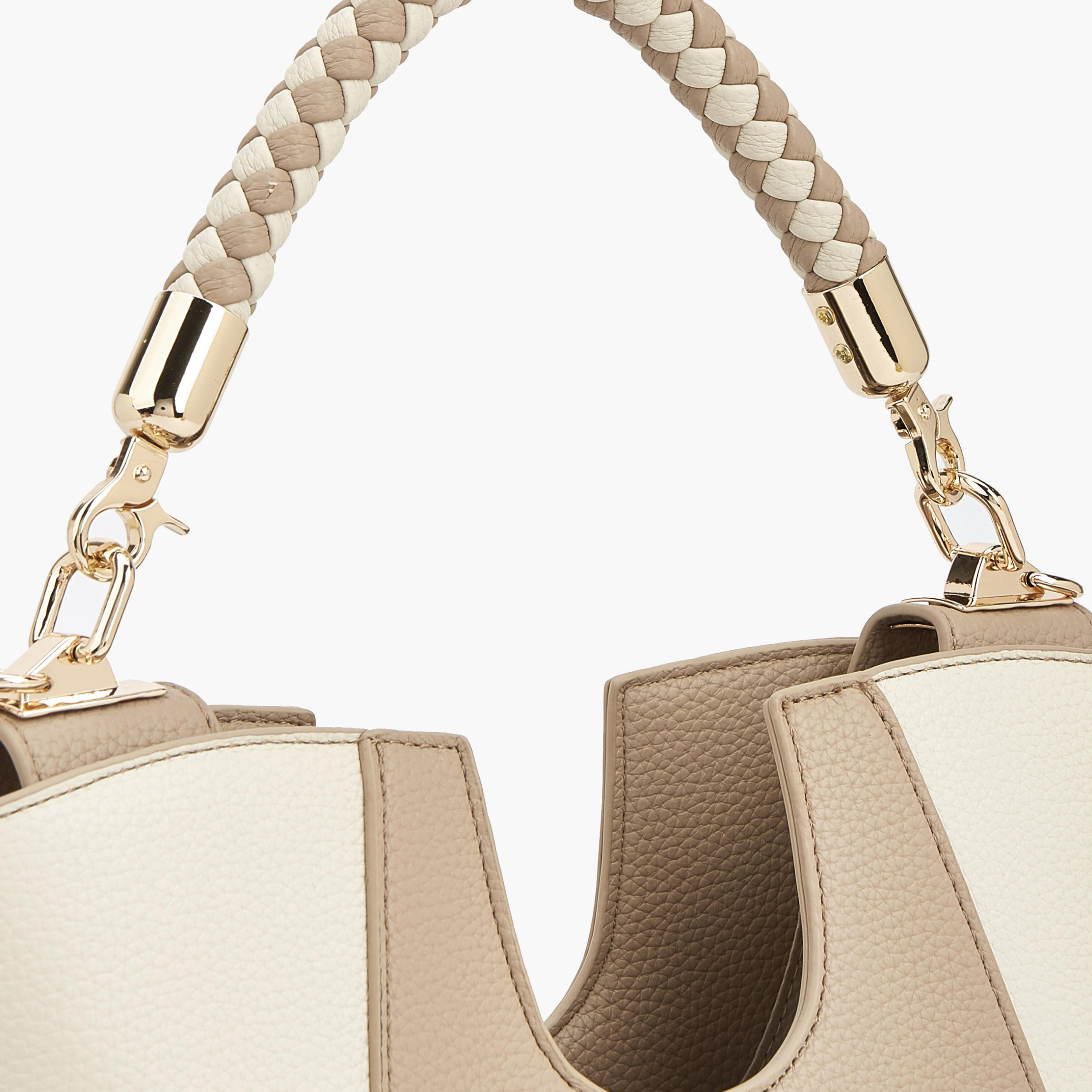 شنطة ساتشيل بارزة الملمس بمقبض مجدول من فلورا بيلا-women-bagsandwallets-handbags-image-5