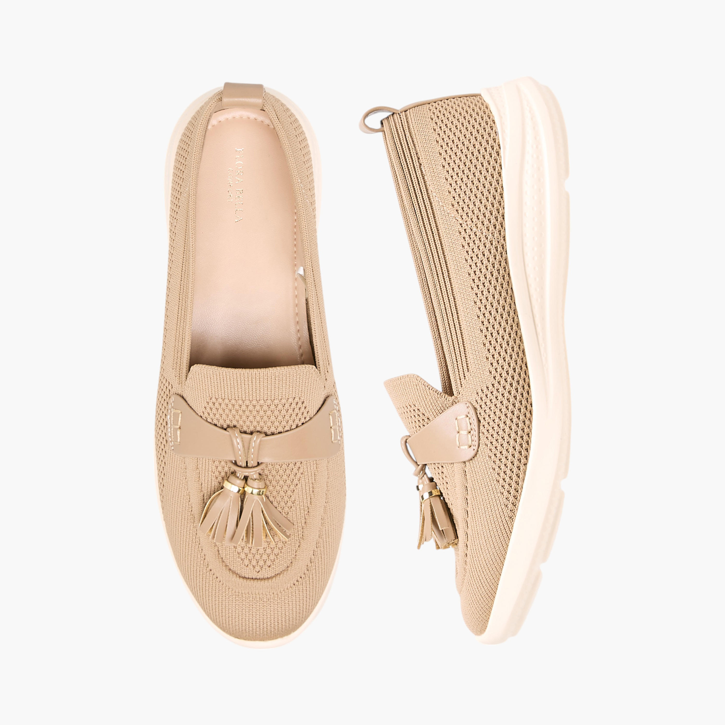 حذاء سهل الارتداء بشرابة من فلورا بيلا-women-shoes-loafersandmoccasins-image-1