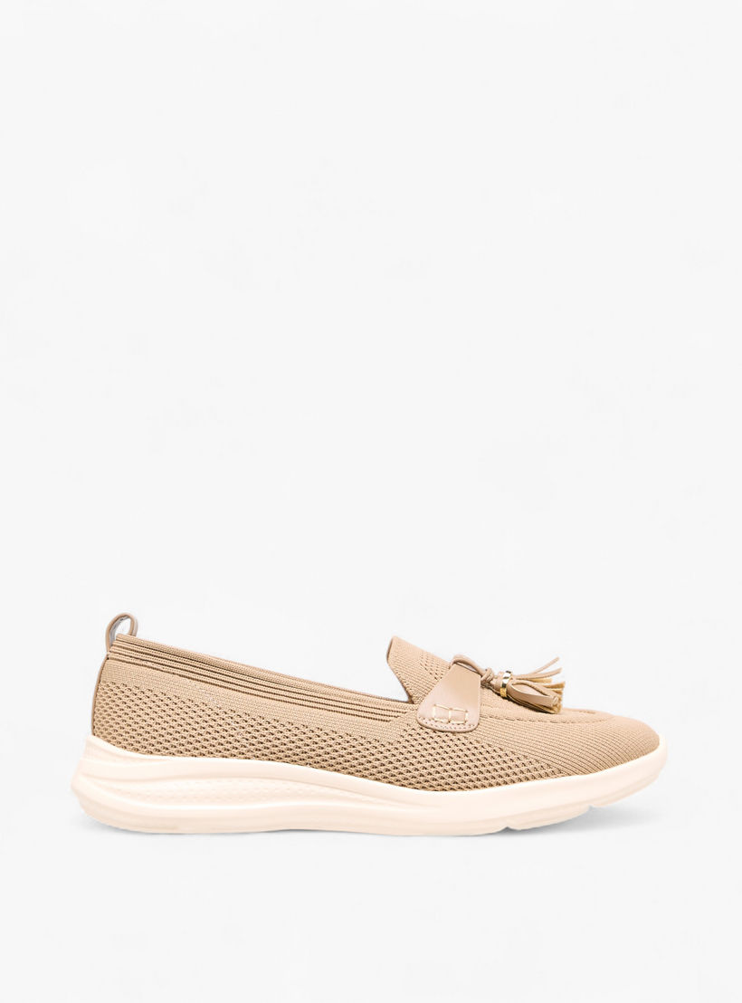 حذاء سهل الارتداء بشرابة من فلورا بيلا-women-shoes-loafersandmoccasins-image-3