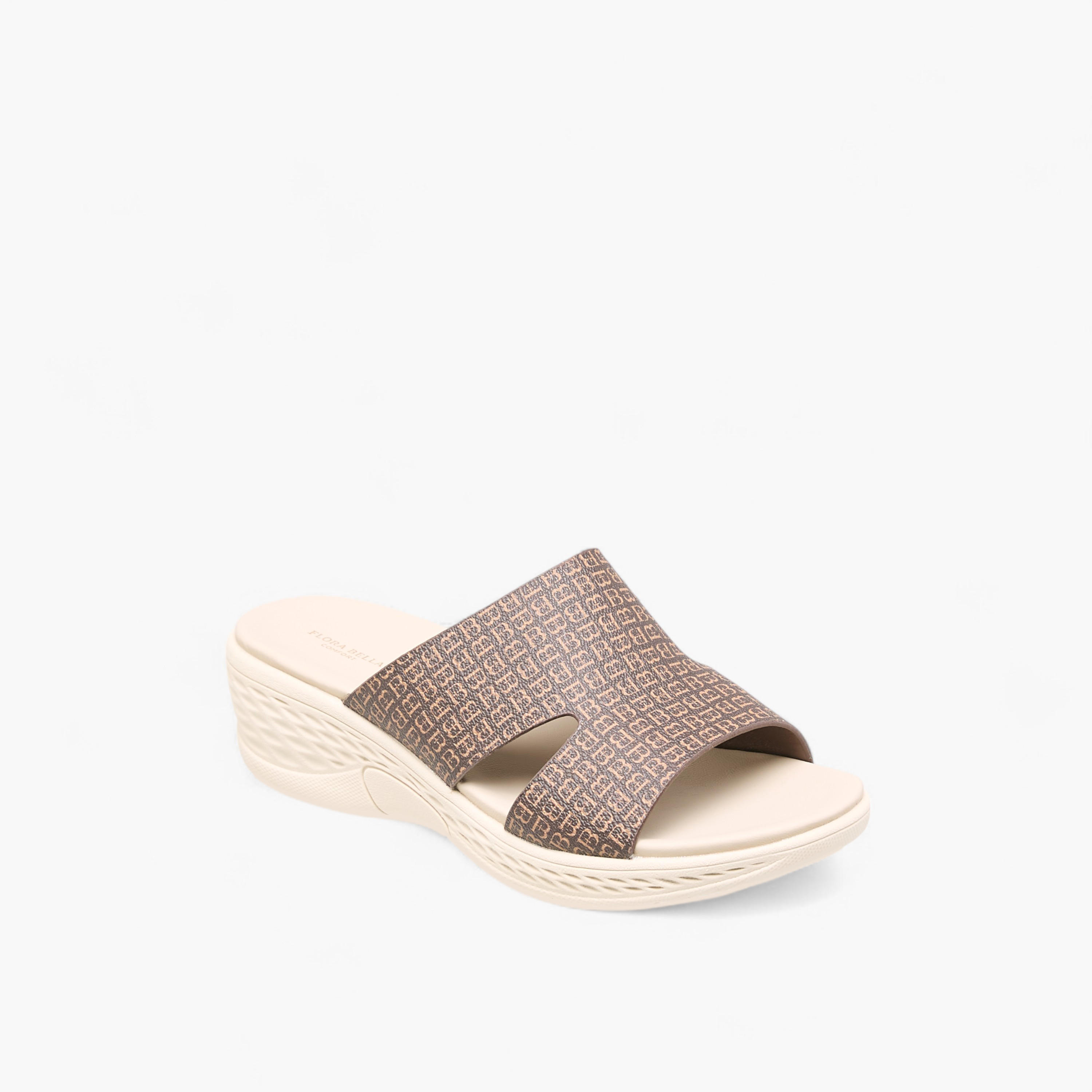 صندل سهل الارتداء بطبعات مونوجرام وكعب ويدج من فلورا بيلا-women-shoes-sandals-heeled-image-2