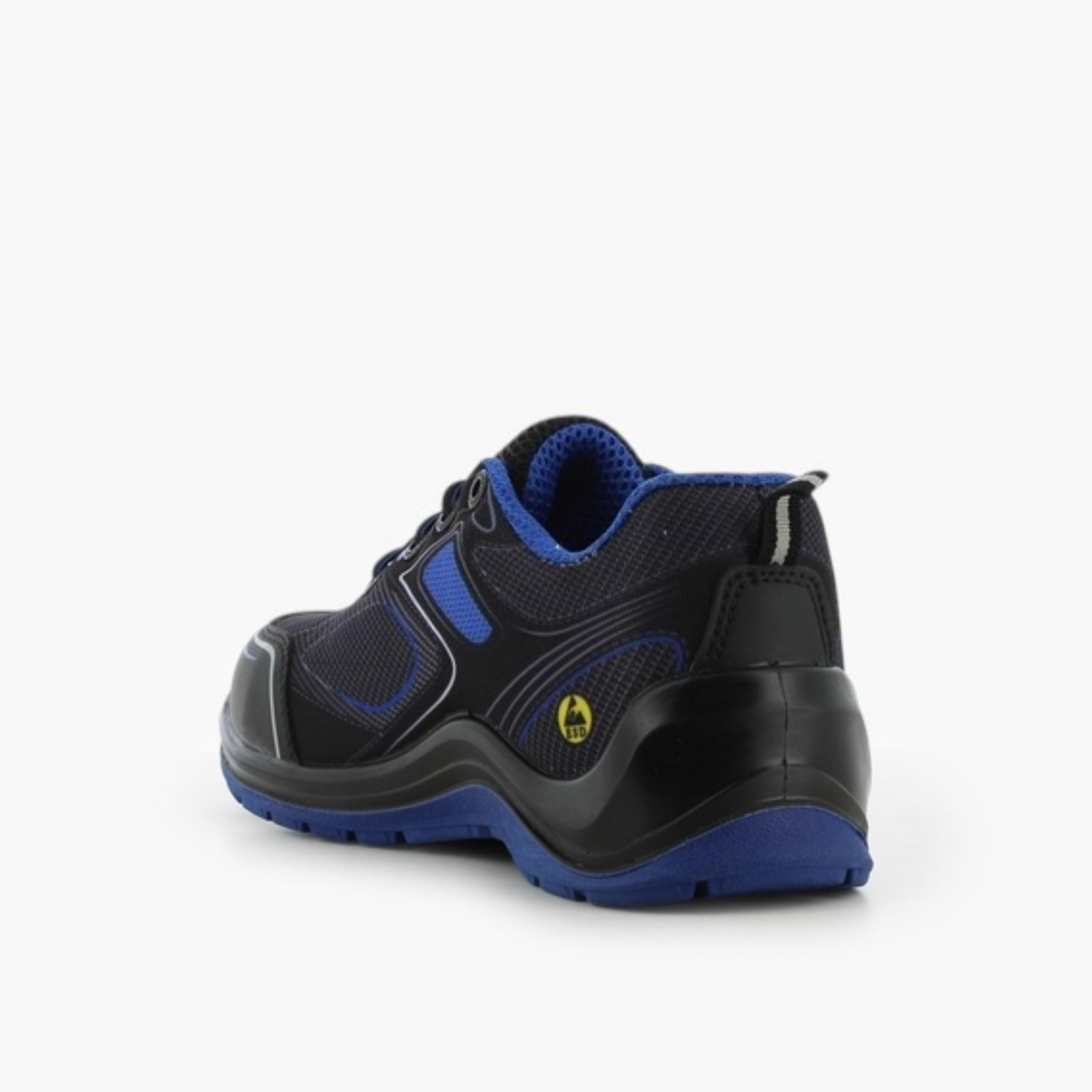 SJ Men Low Safety Lace-Up Sneakers-men-shoes-sneakers-image-3