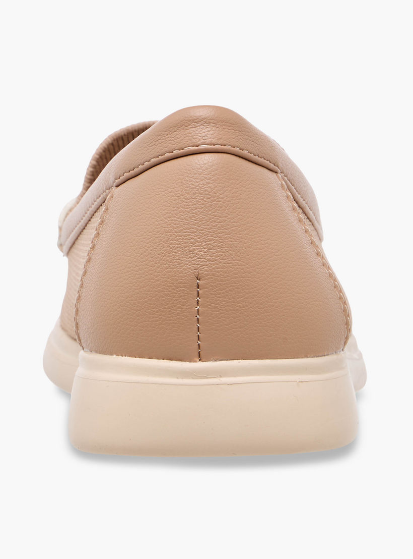 حذاء خفيف سهل الارتداء للنساء من فلورا بيلا-women-shoes-flats-moccasins-image-5