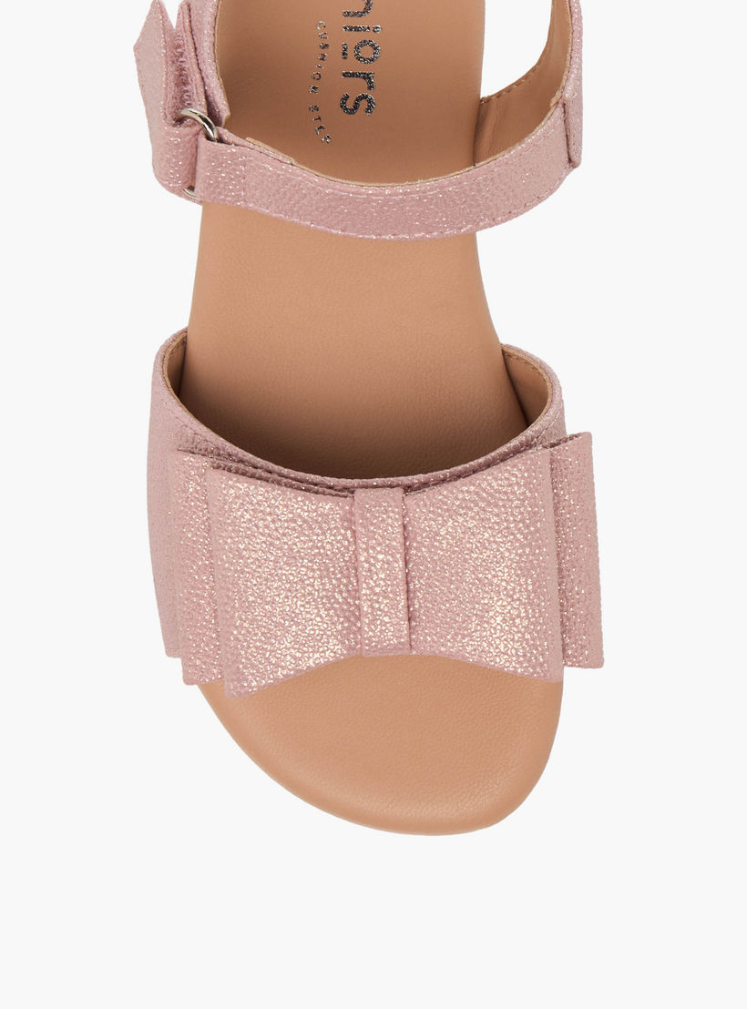 صندل بشريط إغلاق لاصق وفيونكة للبنات من جونيورز-girls-shoes-sandals-image-3