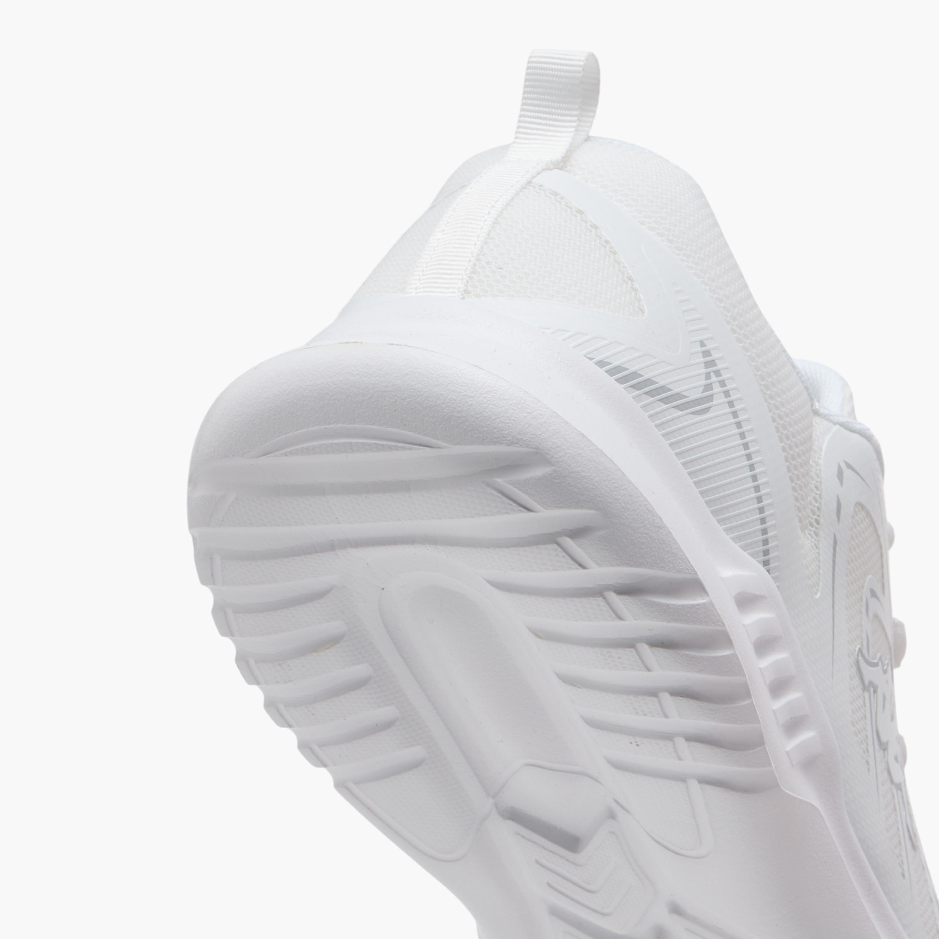 حذاء رياضي بطبعات شعار ورباط إغلاق للرجال من كابا-sports-men-shoes-image-6