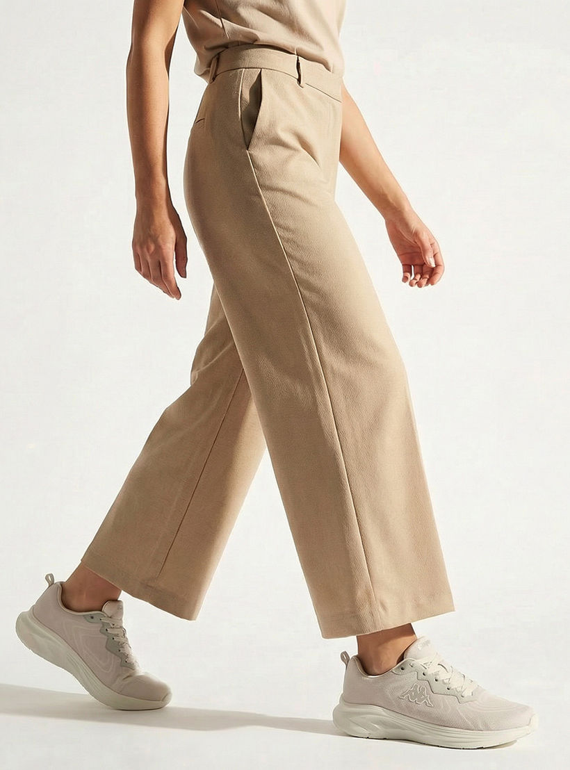 حذاء رياضي برباط إغلاق للنساء من كابا-sports-women-shoes-image-2