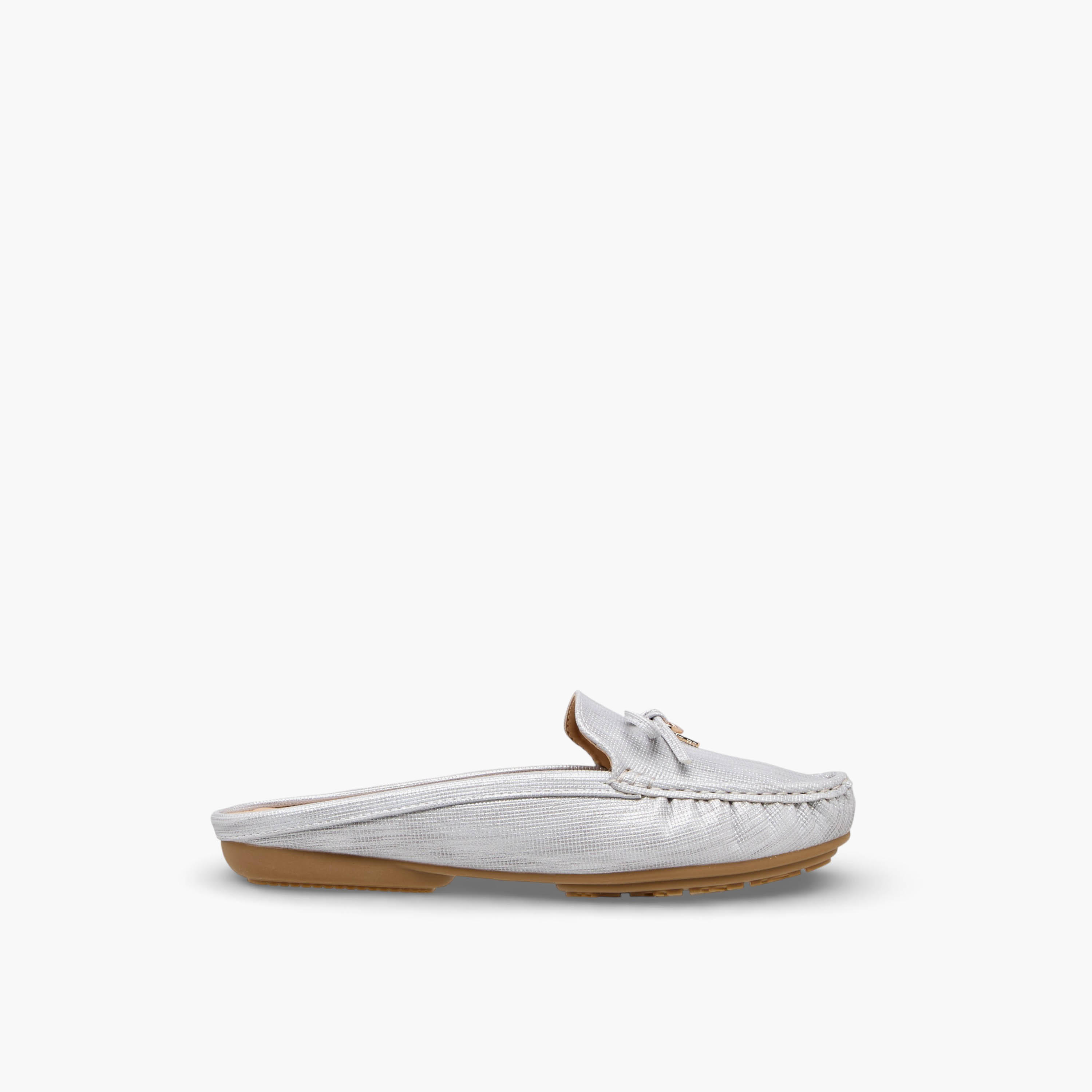 حذاء ميول بزينة فيونكة للنساء من فلورا بيلا-women-shoes-flats-mules-image-3