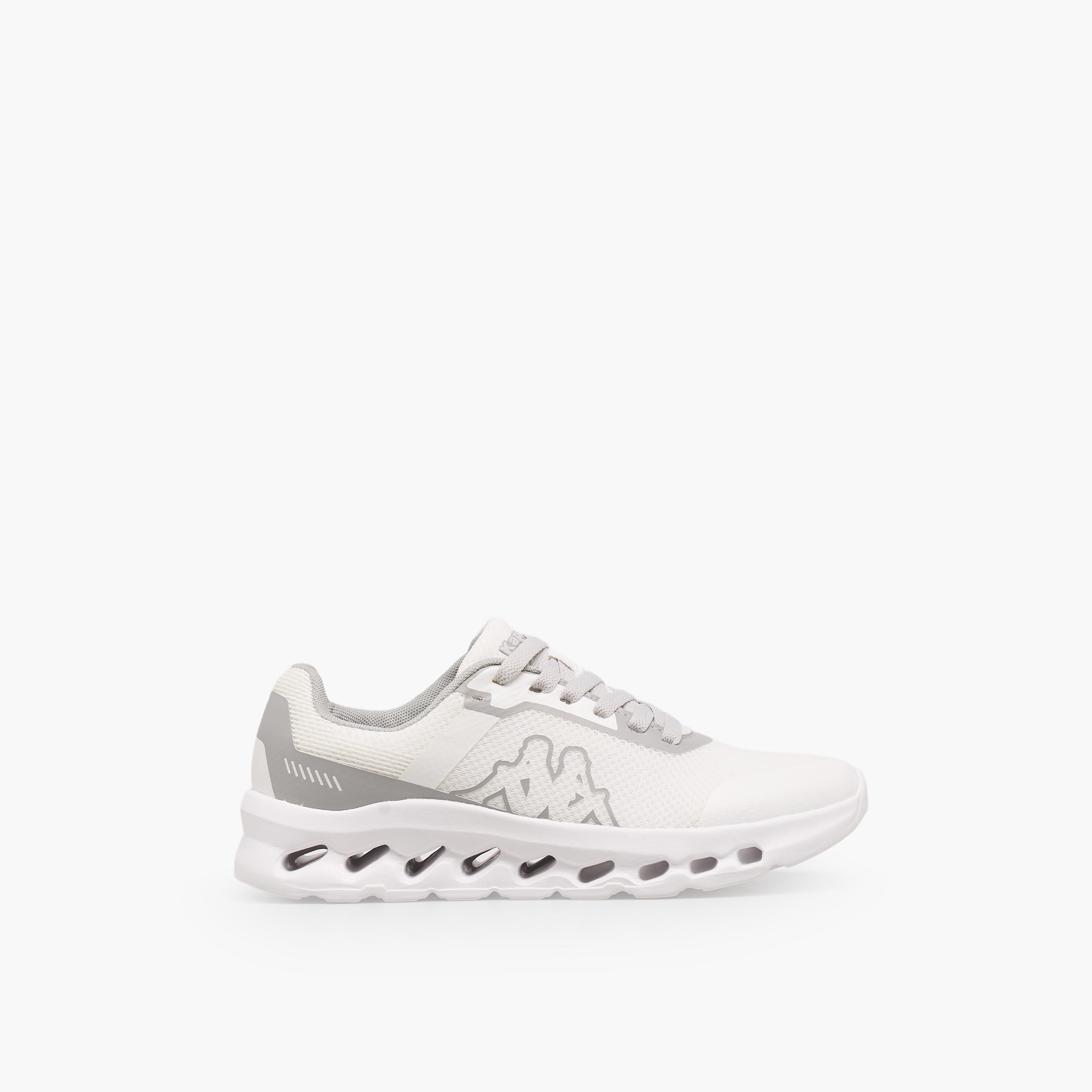 حذاء رياضي برباط إغلاق وشعار للنساء من كابا-sports-women-shoes-image-3