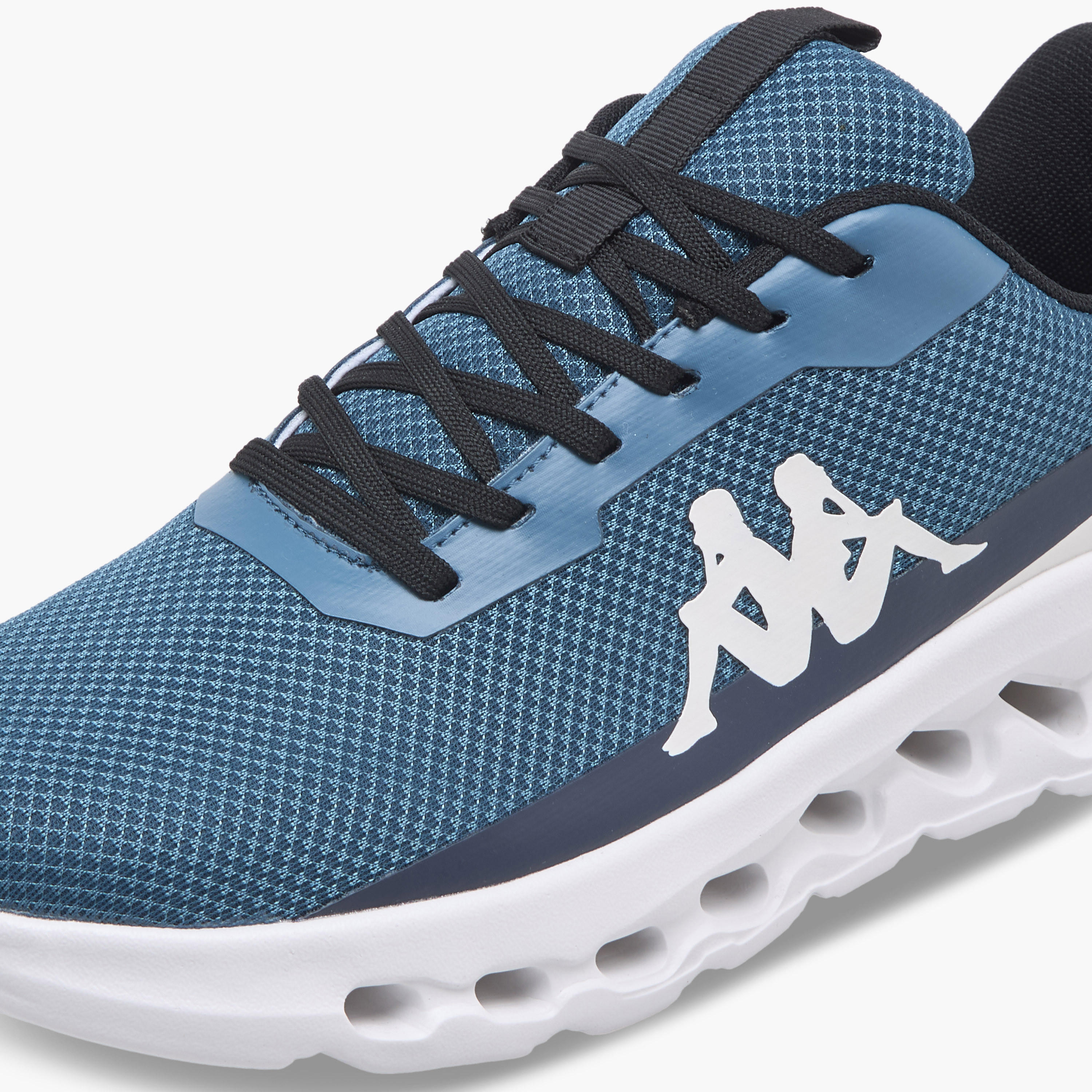 حذاء رياضي بطبعات شعار ورباط إغلاق للرجال من كابا-men-shoes-sports-image-4