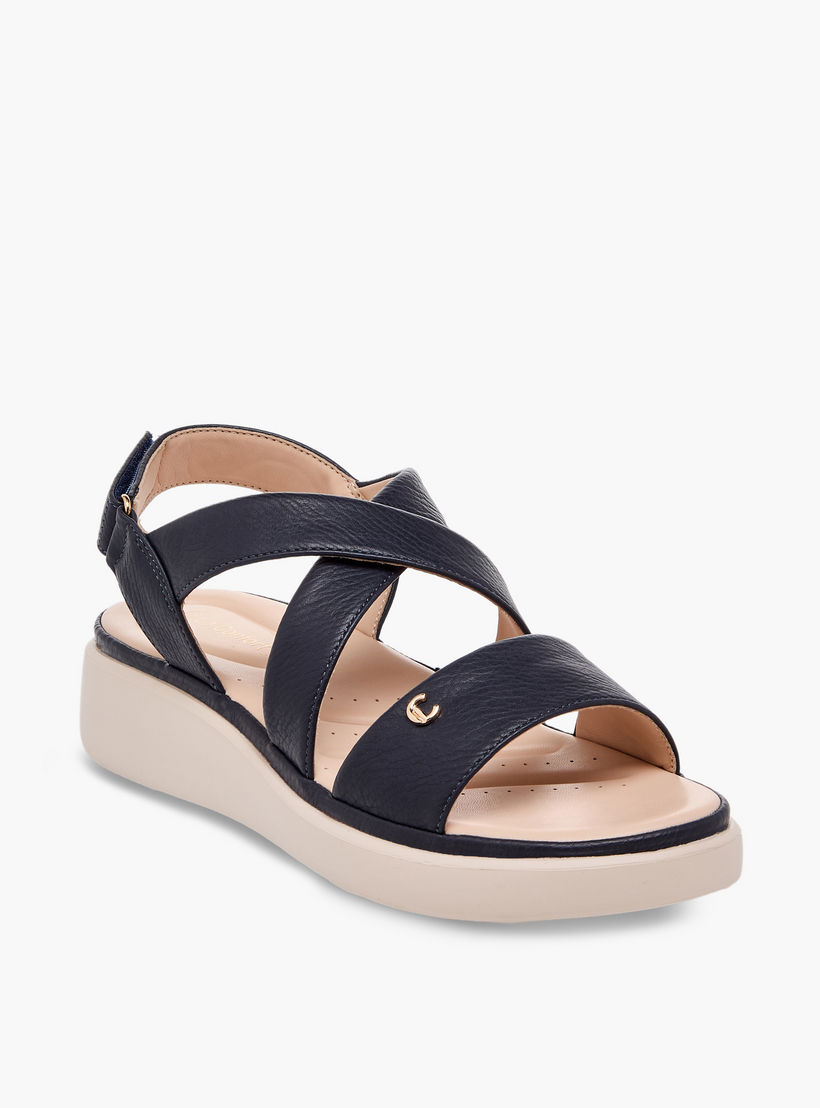 صندل بارز الملمس بأحزمة متقاطعة للنساء من لو كونفورت-women-shoes-sandals-heeled-image-2