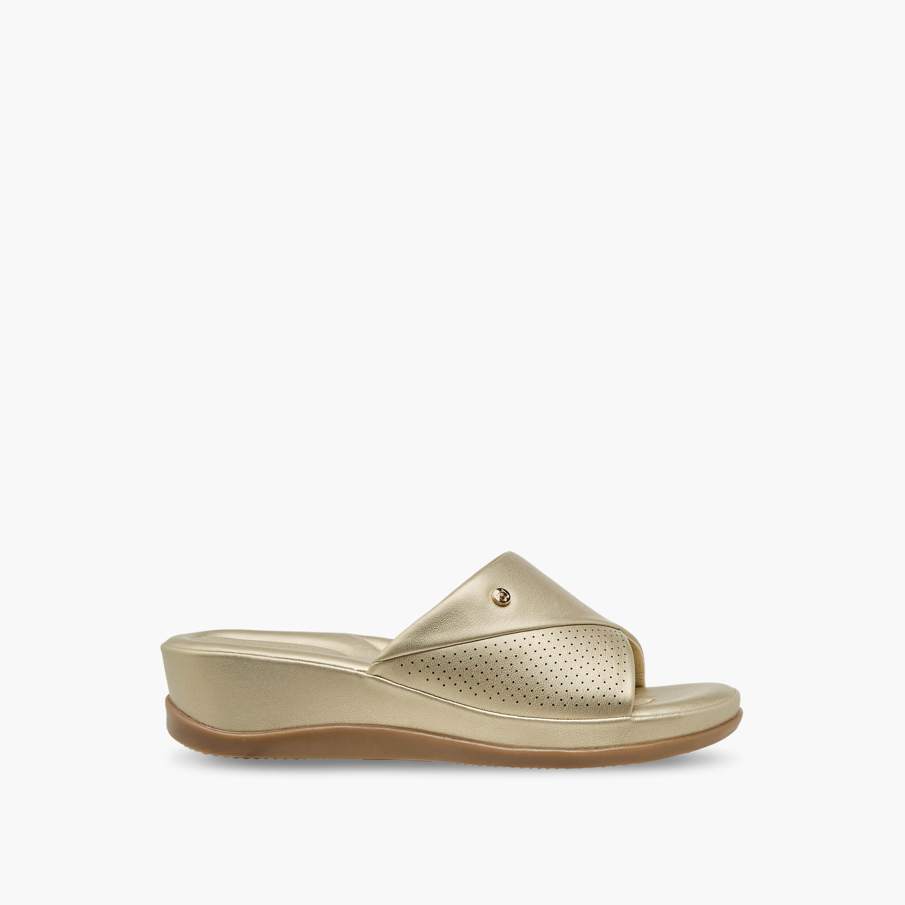 صندل سهل الارتداء بكعب ويدج وطبعات مونوجرام من فلورا بيلا-women-shoes-sandals-heeled-image-3