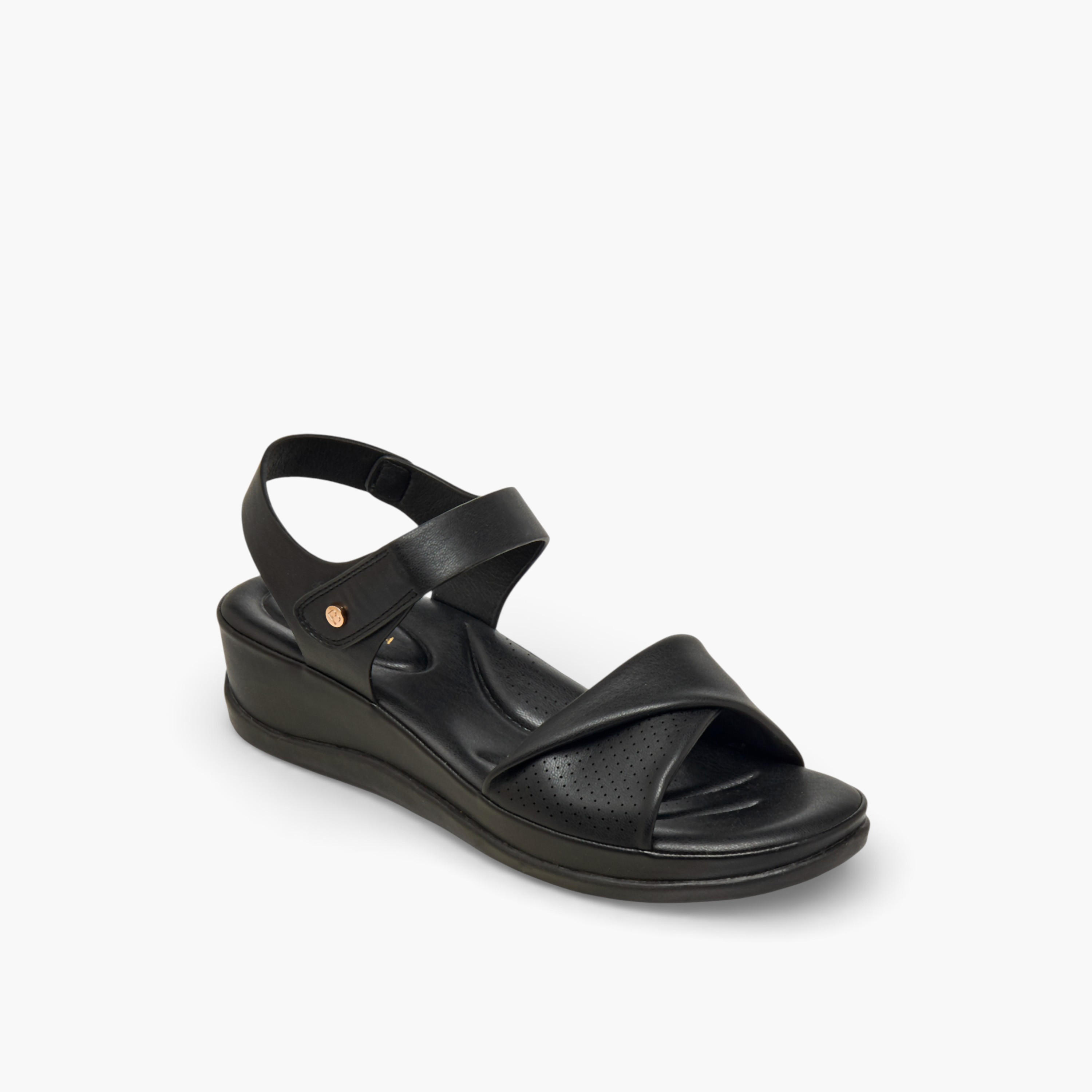 صندل بشريط إغلاق لاصق للنساء من فلورا بيلا-women-shoes-sandals-heeled-image-2