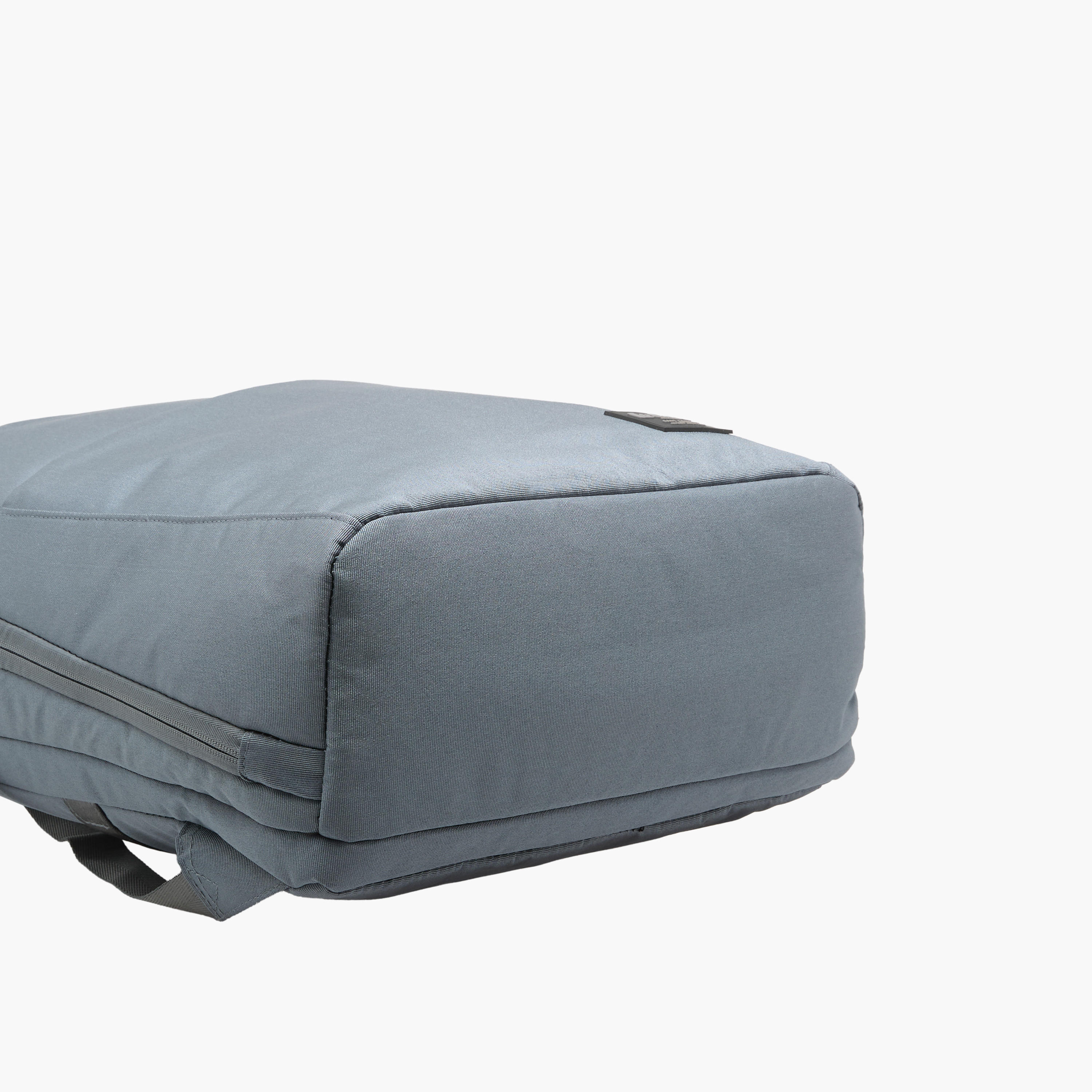 شنطة ظهر لابتوب بزخارف شعار للرجال من لي كوبر-men-bags-image-8