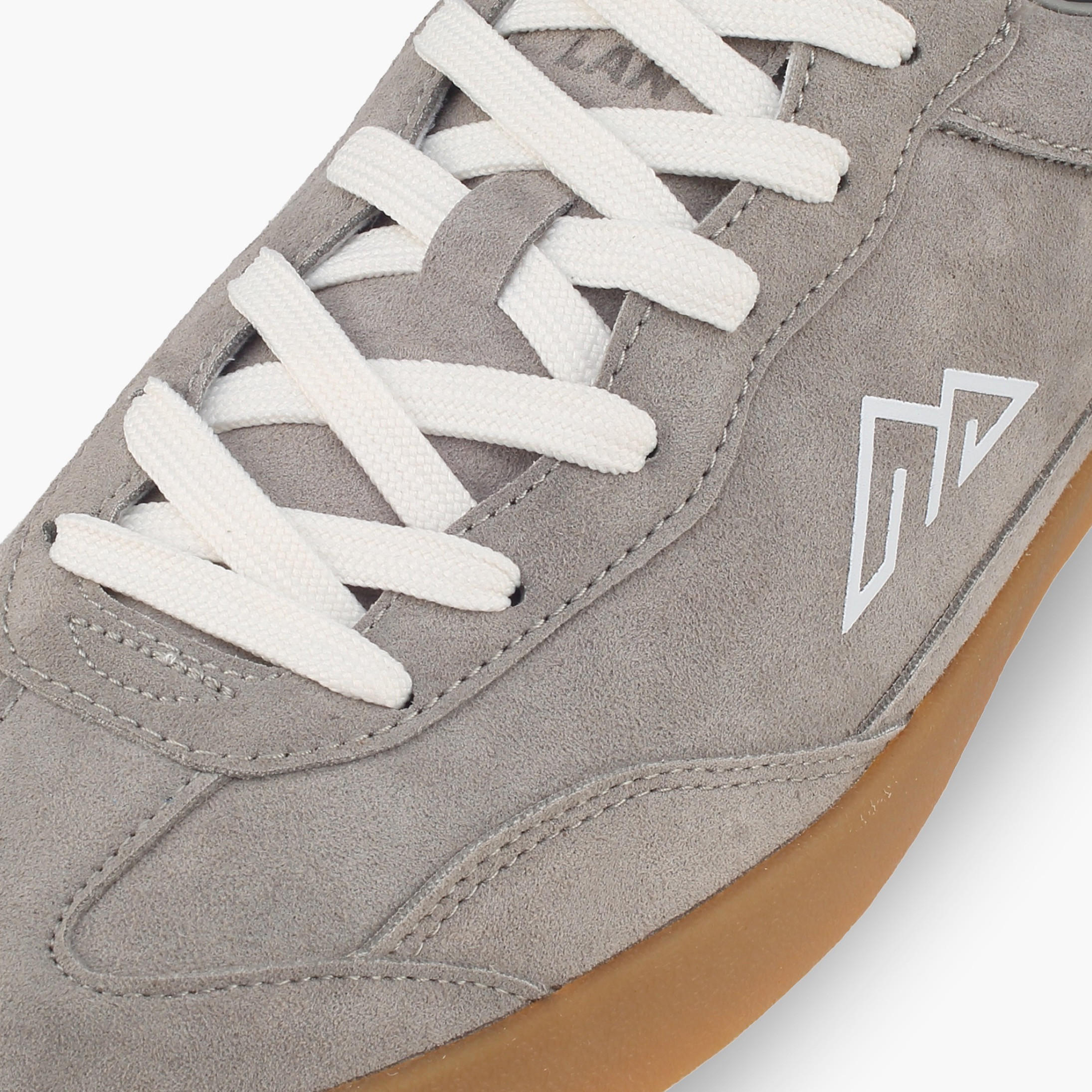 حذاء سنيكرز من الشمواه بكاحل ورباط إغلاق للرجال من أوكلان باي شوإكسبرس-men-shoes-sneakers-image-4