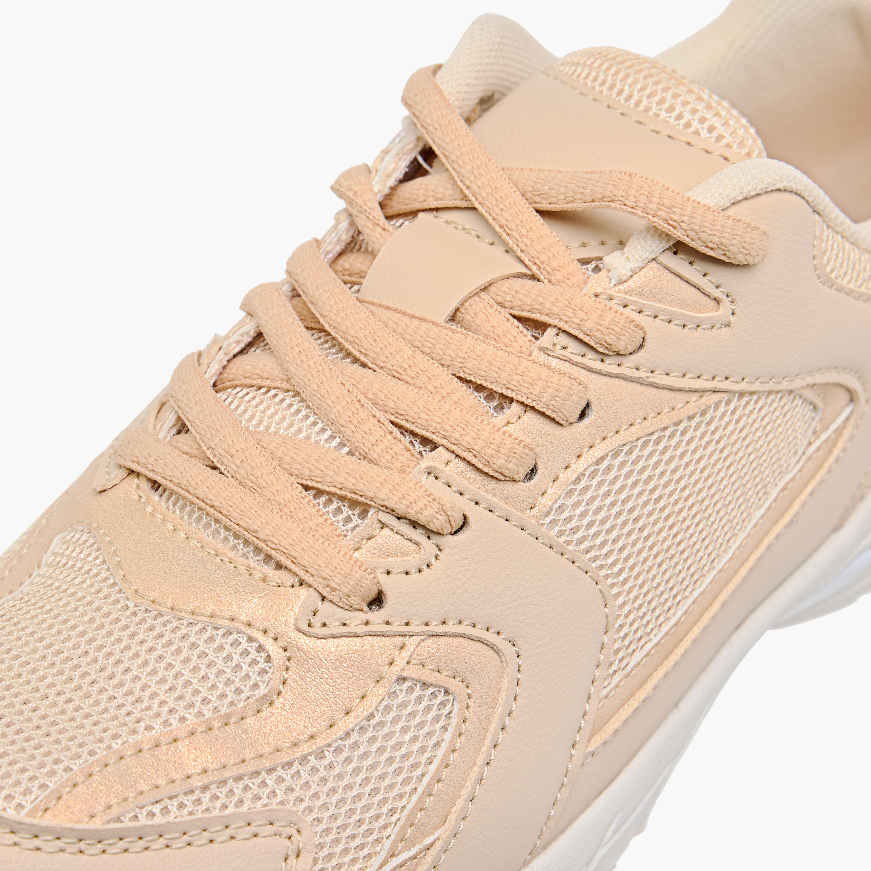 حذاء سنيكرز بألواح ورباط إغلاق من فلورا بيلا-women-shoes-sneakers-image-4
