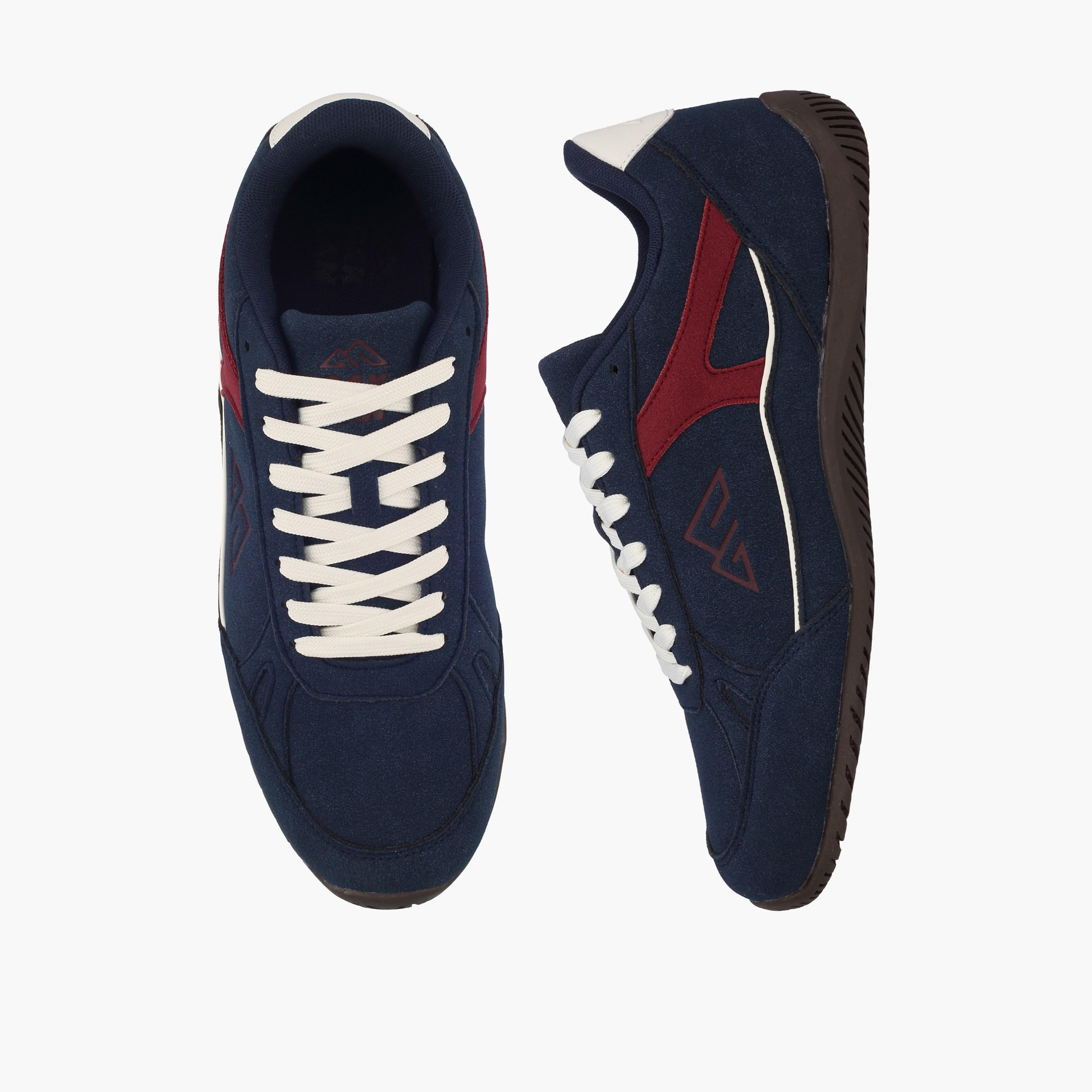 حذاء سنيكرز بطول الكاحل ورباط إغلاق للرجال من أوكلان من شو إكسبريس-men-shoes-sneakers-image-1