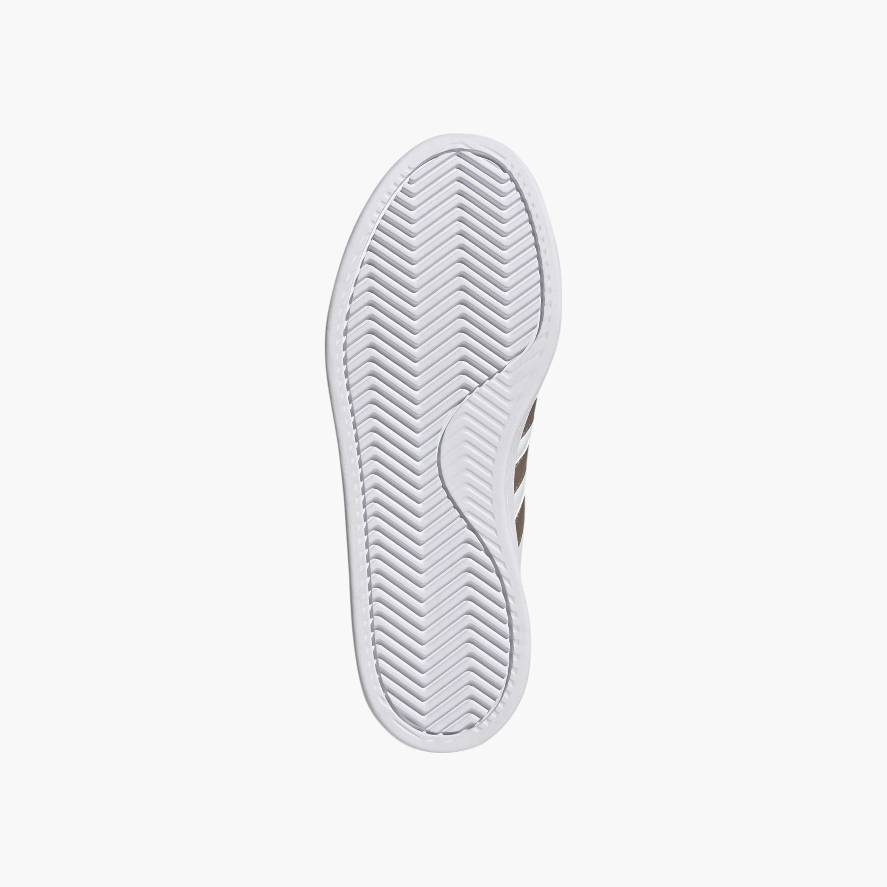 حذاء سنيكرز جراند كورت 2.0 برباط إغلاق للنساء من أديداس - GW9215-women-shoes-sneakers-image-7