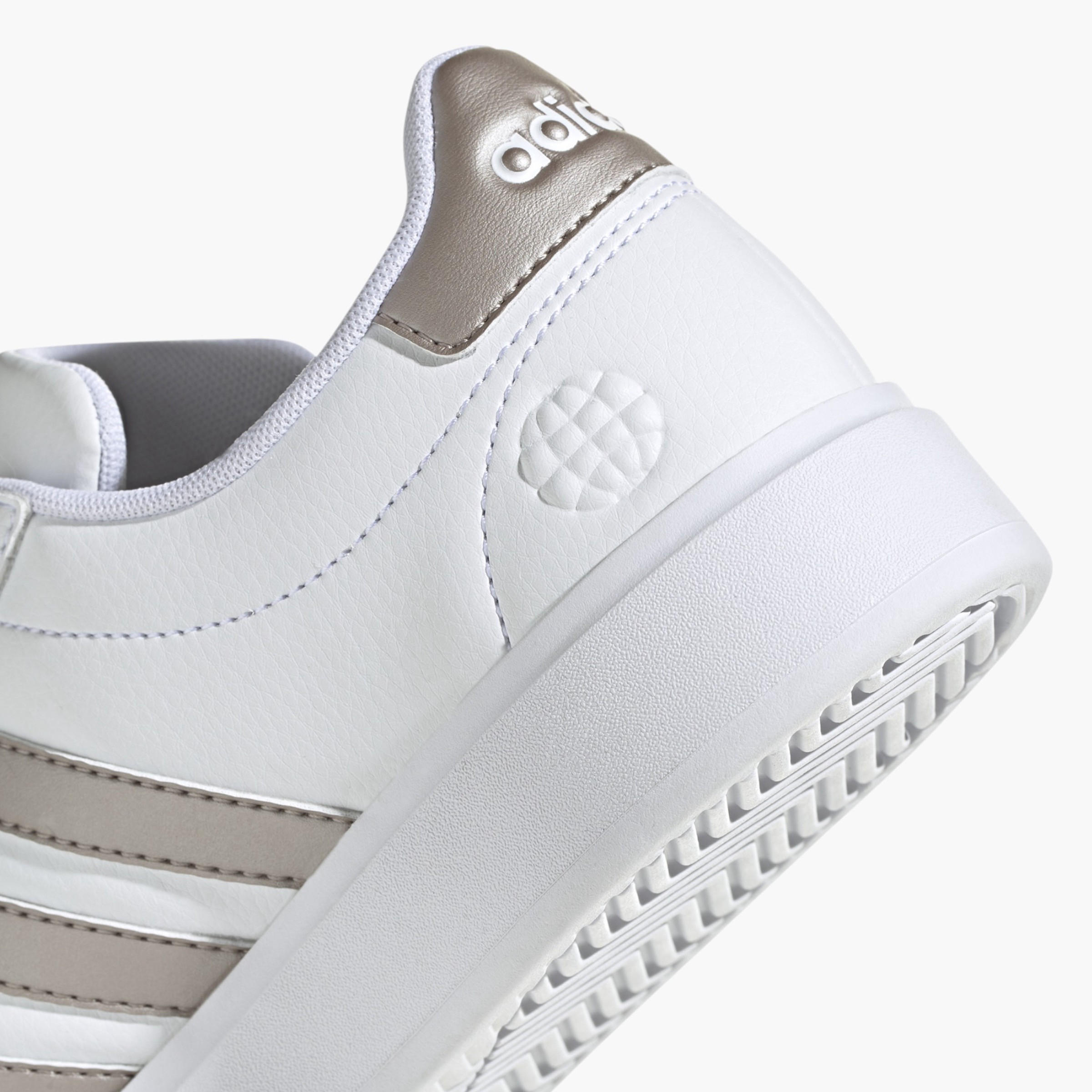 حذاء سنيكرز جراند كورت 2.0 برباط إغلاق للنساء من أديداس - GW9215-women-shoes-sneakers-image-5