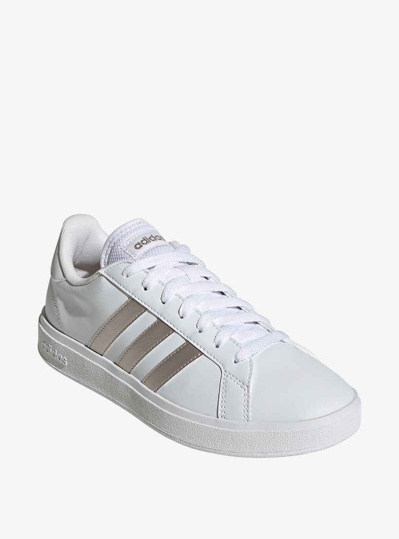 حذاء سنيكرز بكاحل منخفض ورباط إغلاق جراند كورت 2.0 للنساء من أديداس - GW9263-sports-women-shoes-image-1