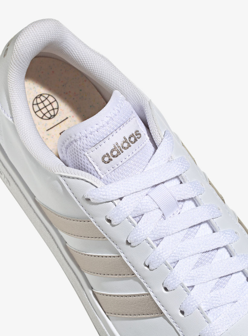حذاء سنيكرز بكاحل منخفض ورباط إغلاق جراند كورت 2.0 للنساء من أديداس - GW9263-sports-women-shoes-image-7