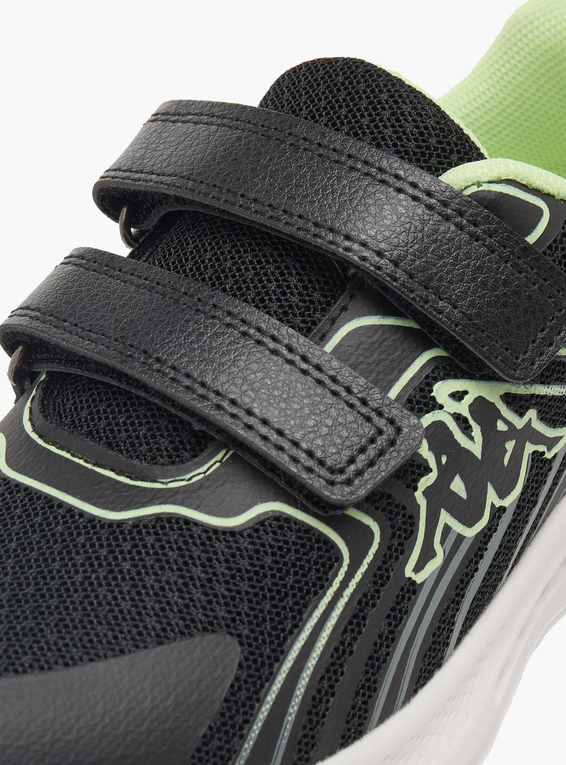 حذاء رياضي بشريط إغلاق لاصق وطبعات شعار للأولاد من كابا-boys-shoes-sneakers-image-4