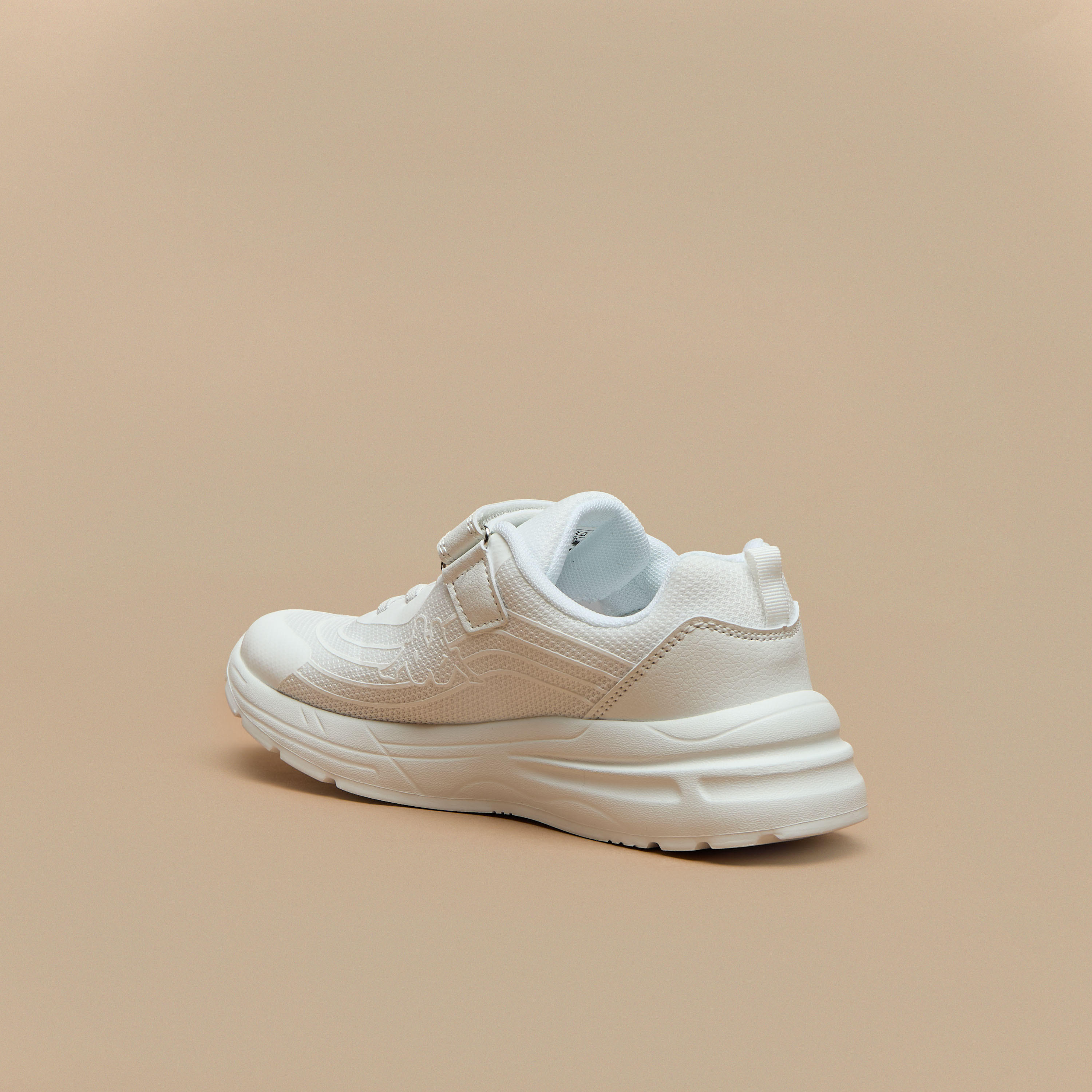 حذاء مشي قابل للتهوية بشريط إغلاق للأطفال من كابا-girls-shoes-sneakers-image-2