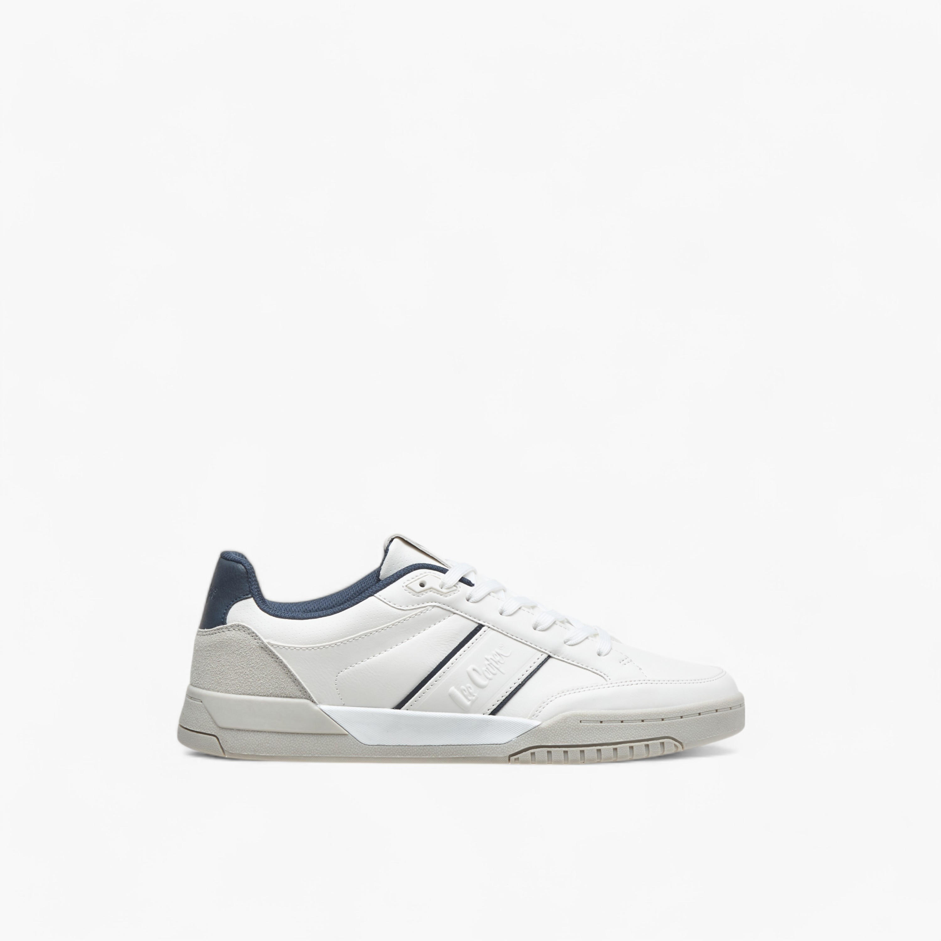 حذاء سنيكرز بتفاصيل شعار وبرباط إغلاق للرجال من لي كوبر-men-shoes-sneakers-image-3