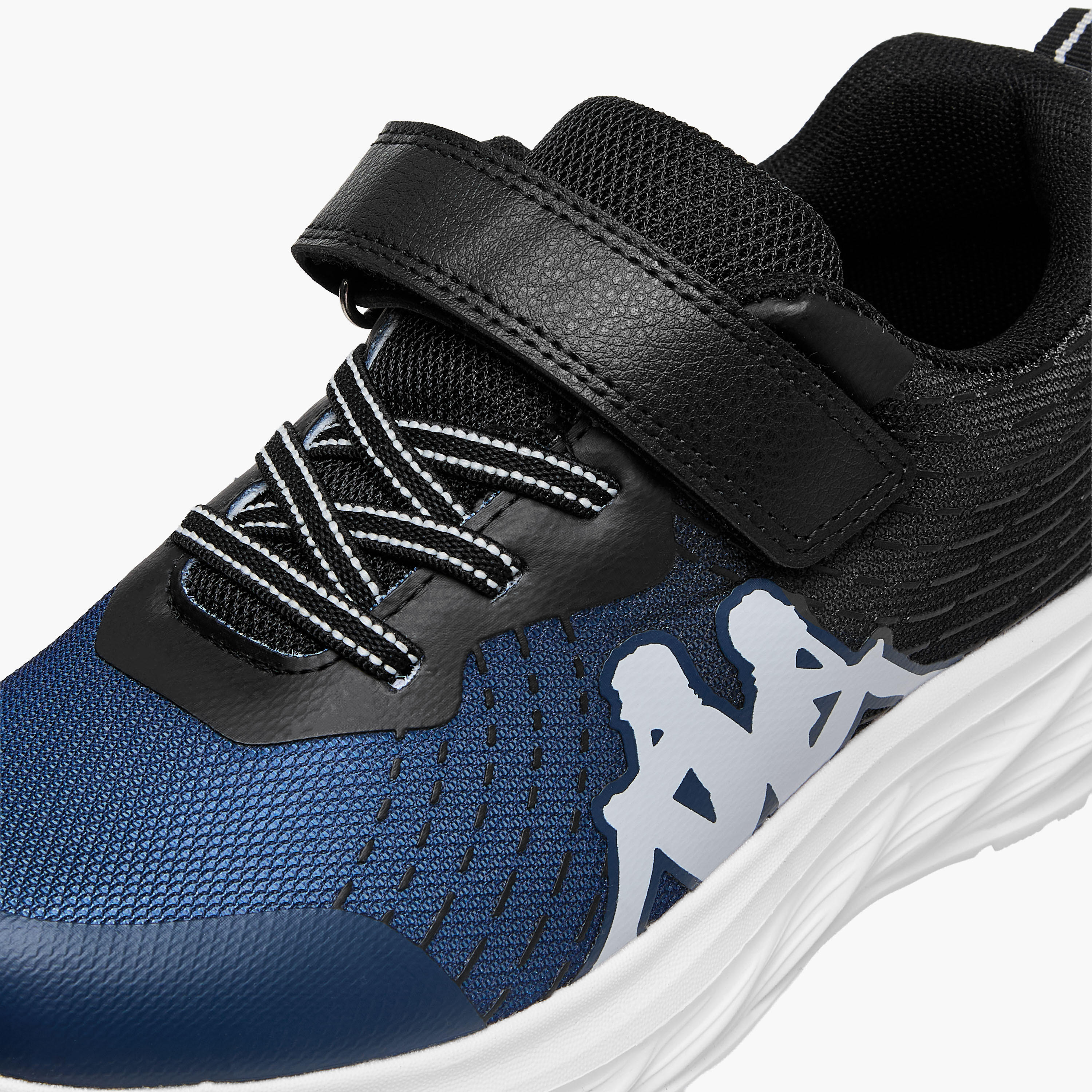 حذاء رياضي بشريط إغلاق لاصق وطبعات الشعار للجنسين من كابا-girls-shoes-sneakers-image-4