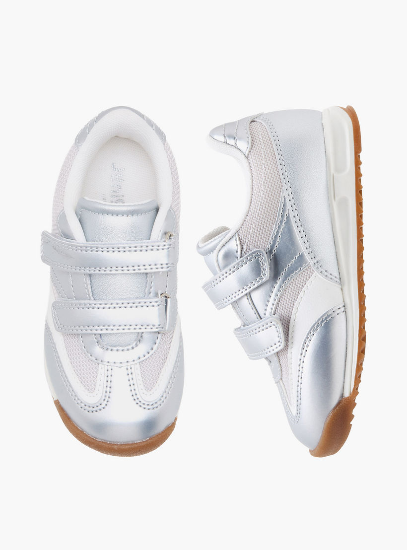 حذاء سنيكرز بشريط إغلاق لاصق للبنات من جونيورز-girls-shoes-sneakers-image-1