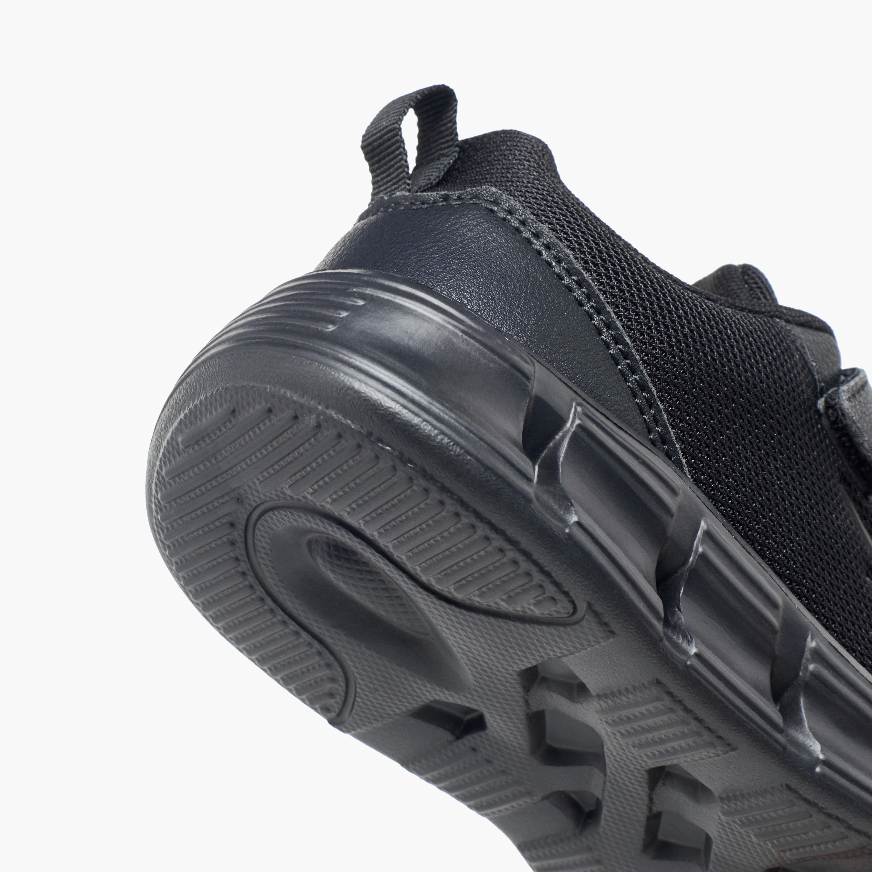 حذاء رياضي بشريط إغلاق لاصق للأولاد من داش-boys-shoes-sports-image-5