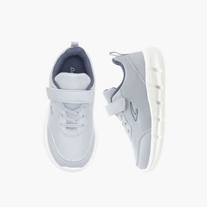 حذاء رياضي بشريط إغلاق لاصق للأولاد من داش-boys-shoes-sports-image-1