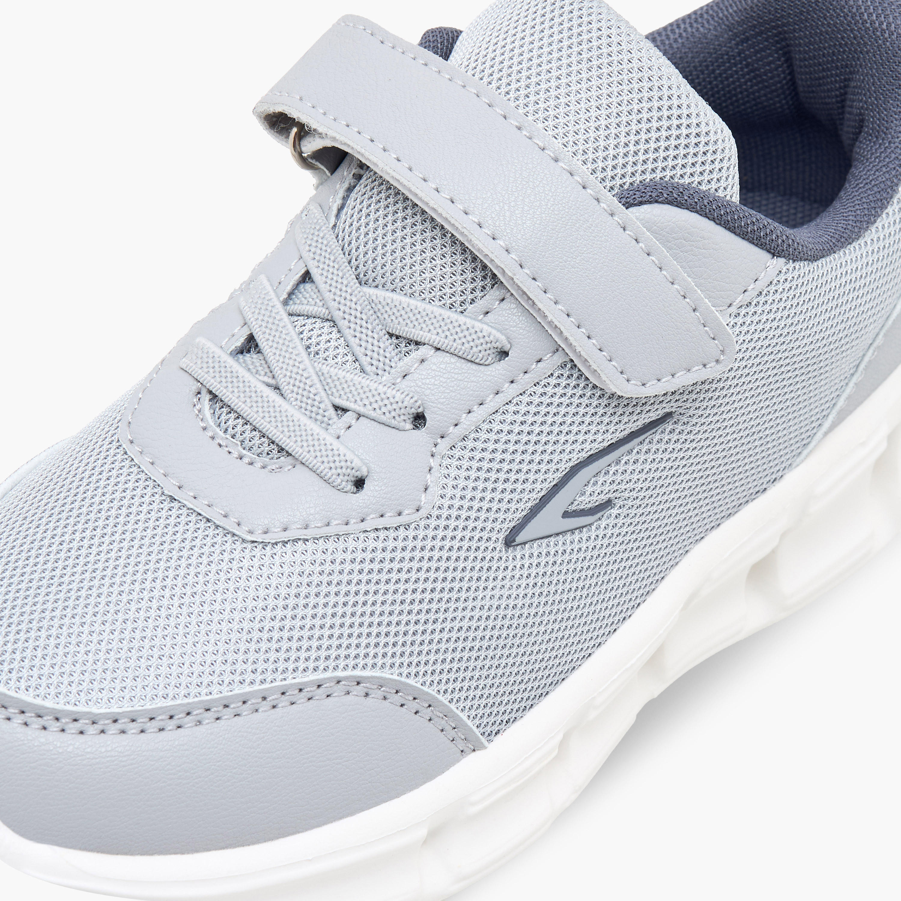 حذاء رياضي بشريط إغلاق لاصق للأولاد من داش-boys-shoes-sports-image-4