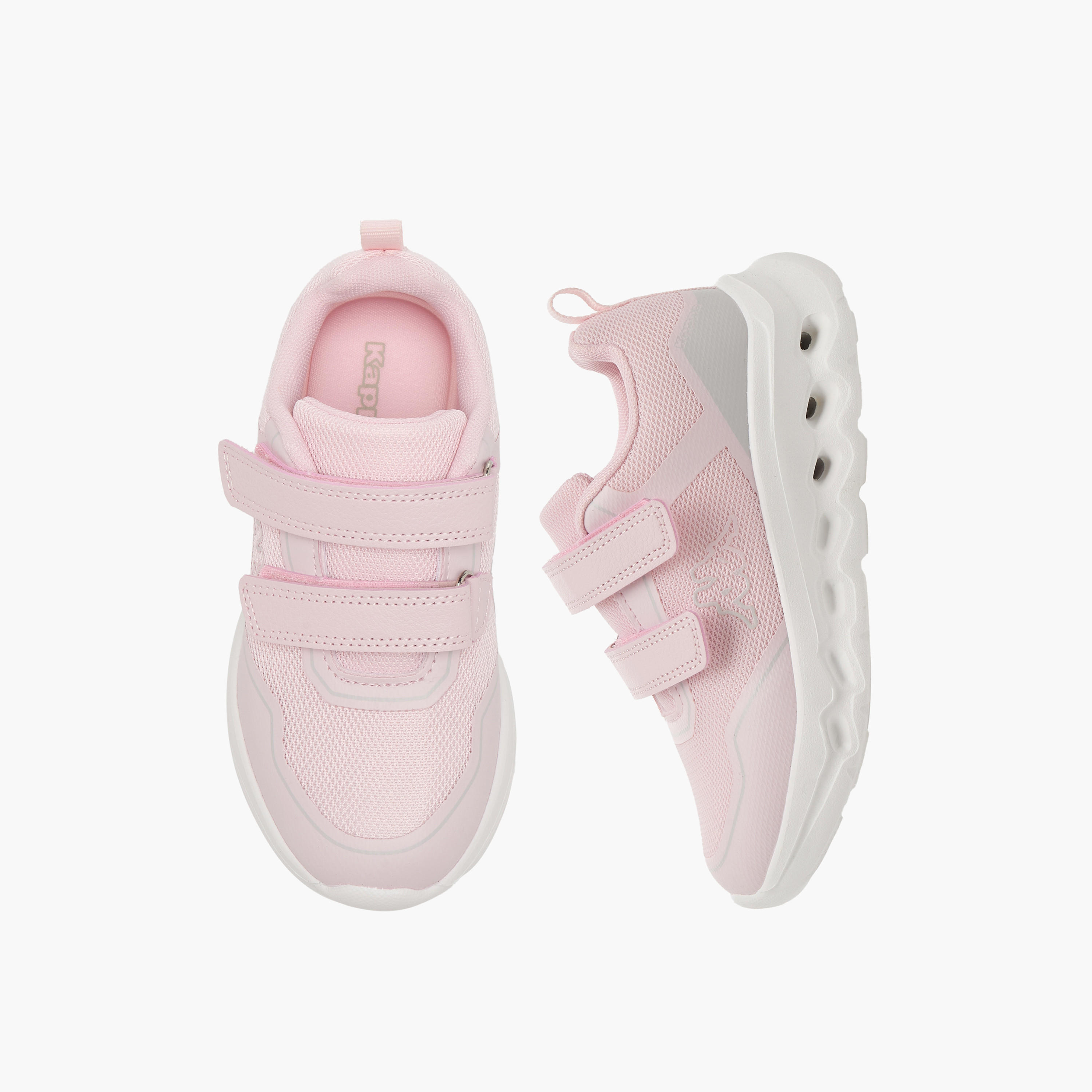 حذاء رياضي بشريط إغلاق لاصق وطبعات شعار للبنات من كابا-girls-shoes-sneakers-image-1