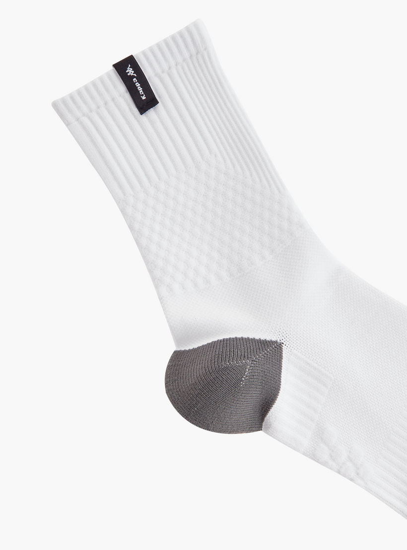 طقم جوارب غير وبرية بارزة الملمس 3 أزواج بطول ربلة الساق من كابا-men-socks-image-3